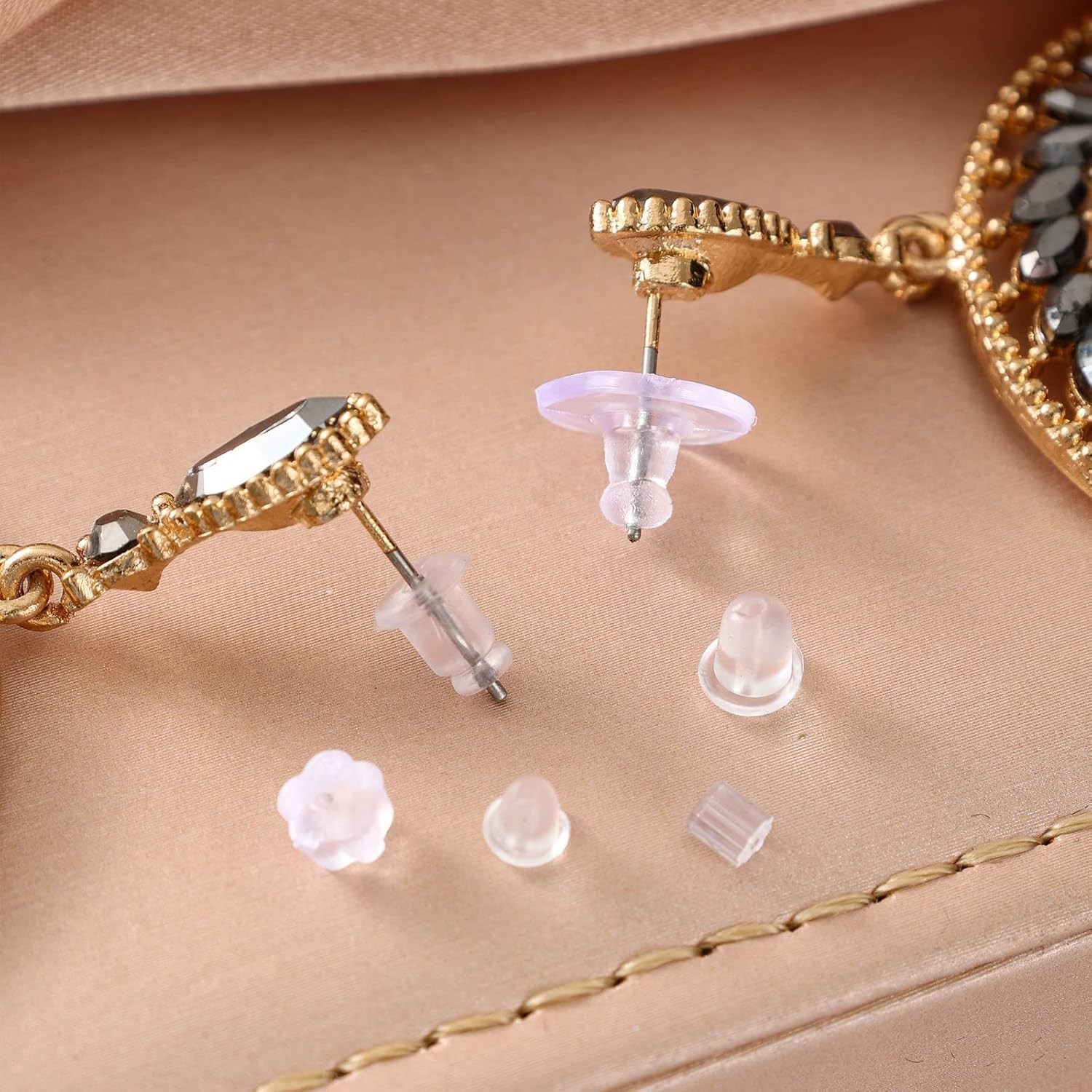 600 Pcs Hypoallergenic Silicone Earring Backs, Soft and Lightweight in 6 Styles