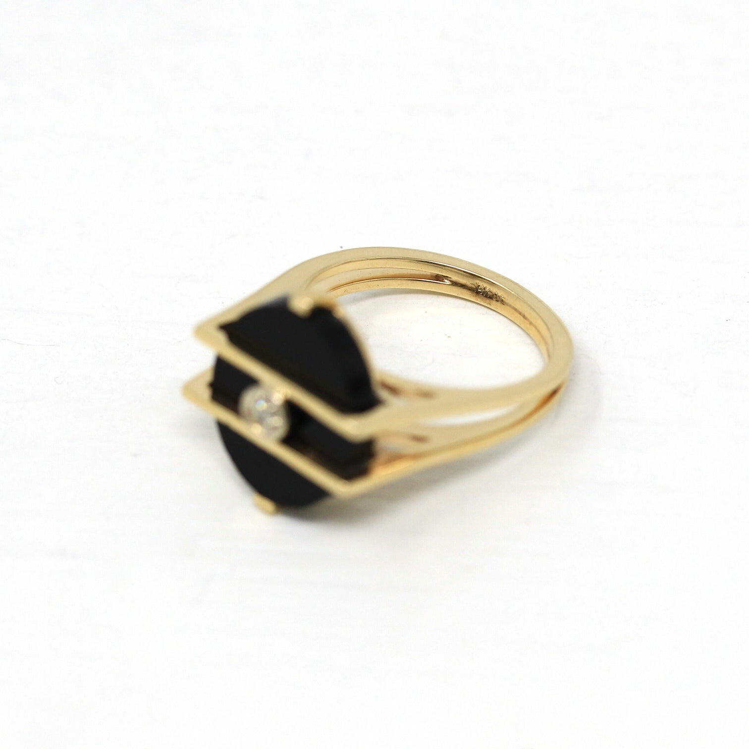 Black Onyx Gold plated 925 Silver Round Antique Vintage Ring Size 7 H-35