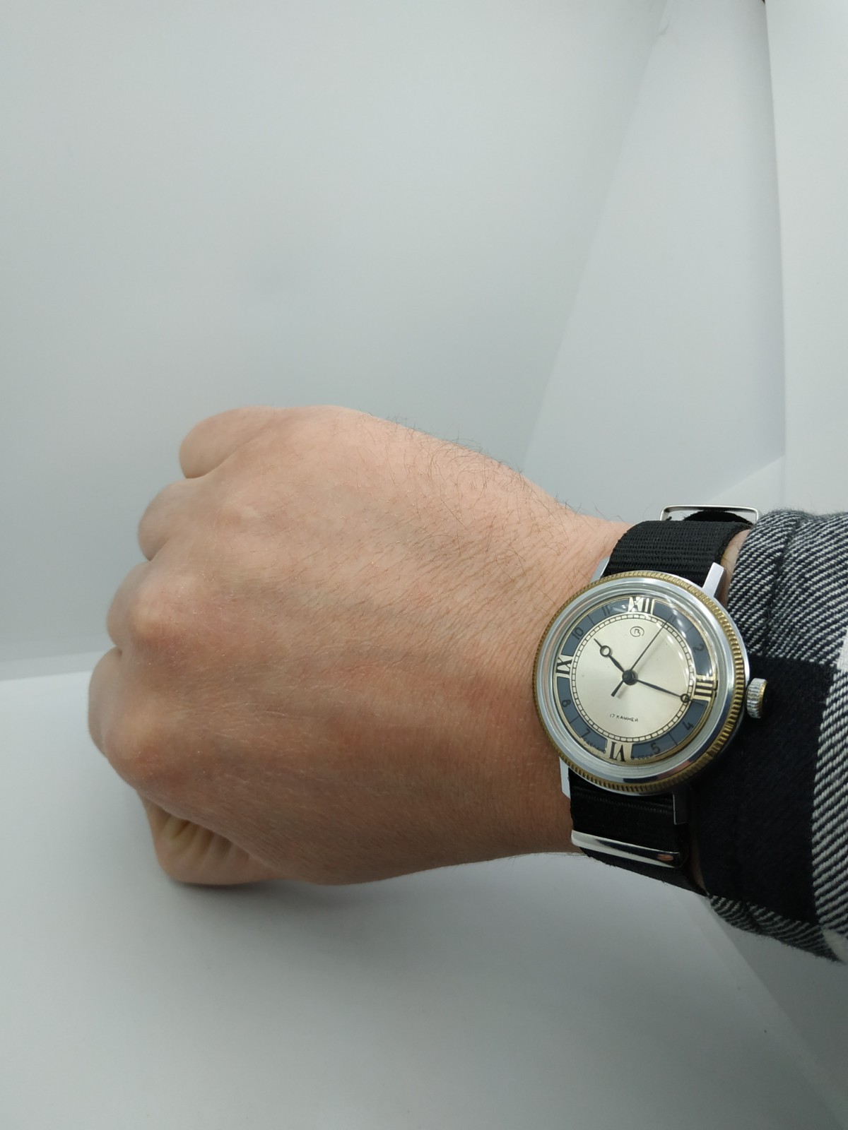 Men’s Classic Retro Watch Vostok Wostok Vintage USSR Mechanical Made in Soviet ☭