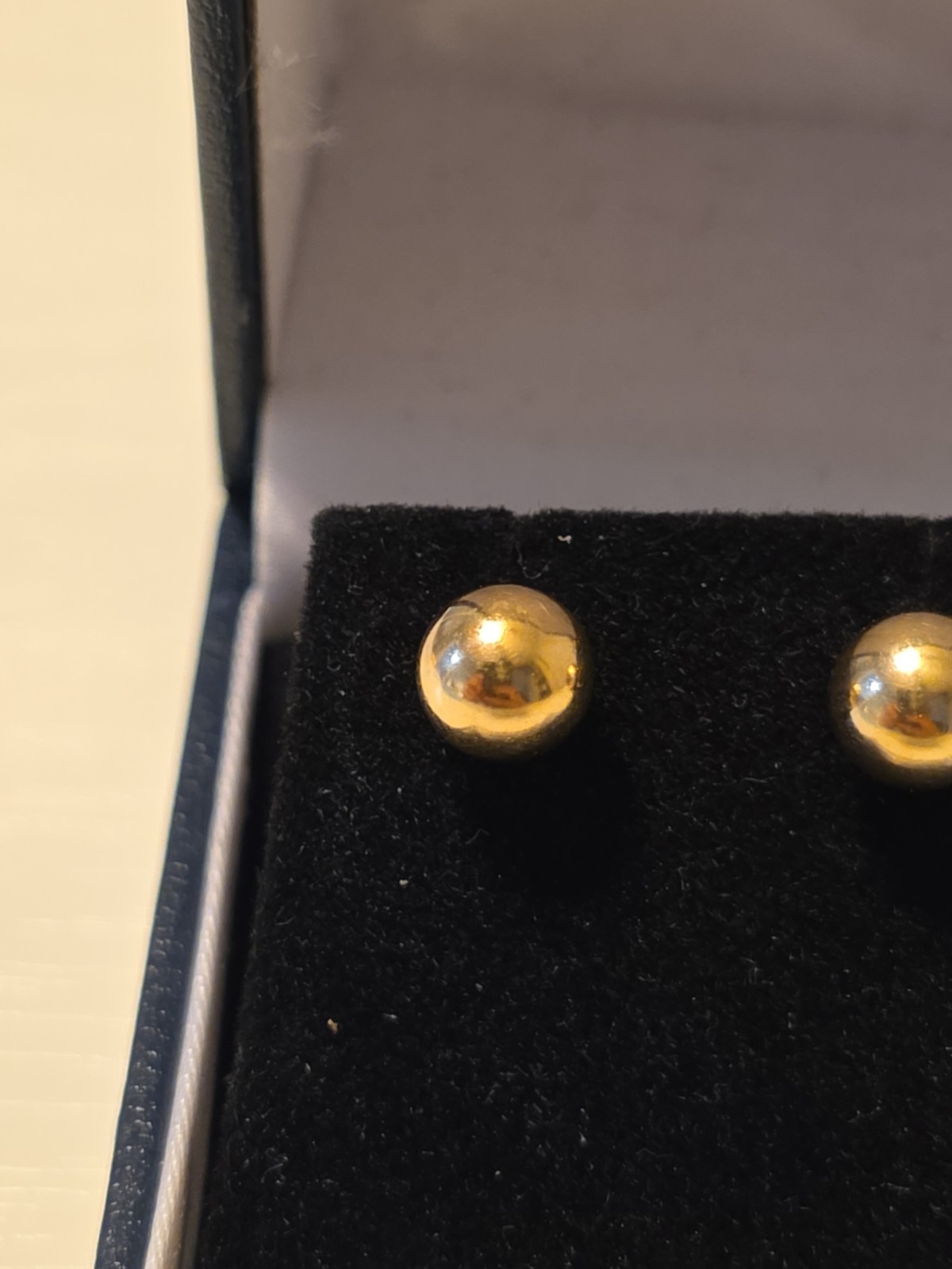 14k Gold Stud Earrings Perfect for Every Day Wear Or Any Special Occasion!!