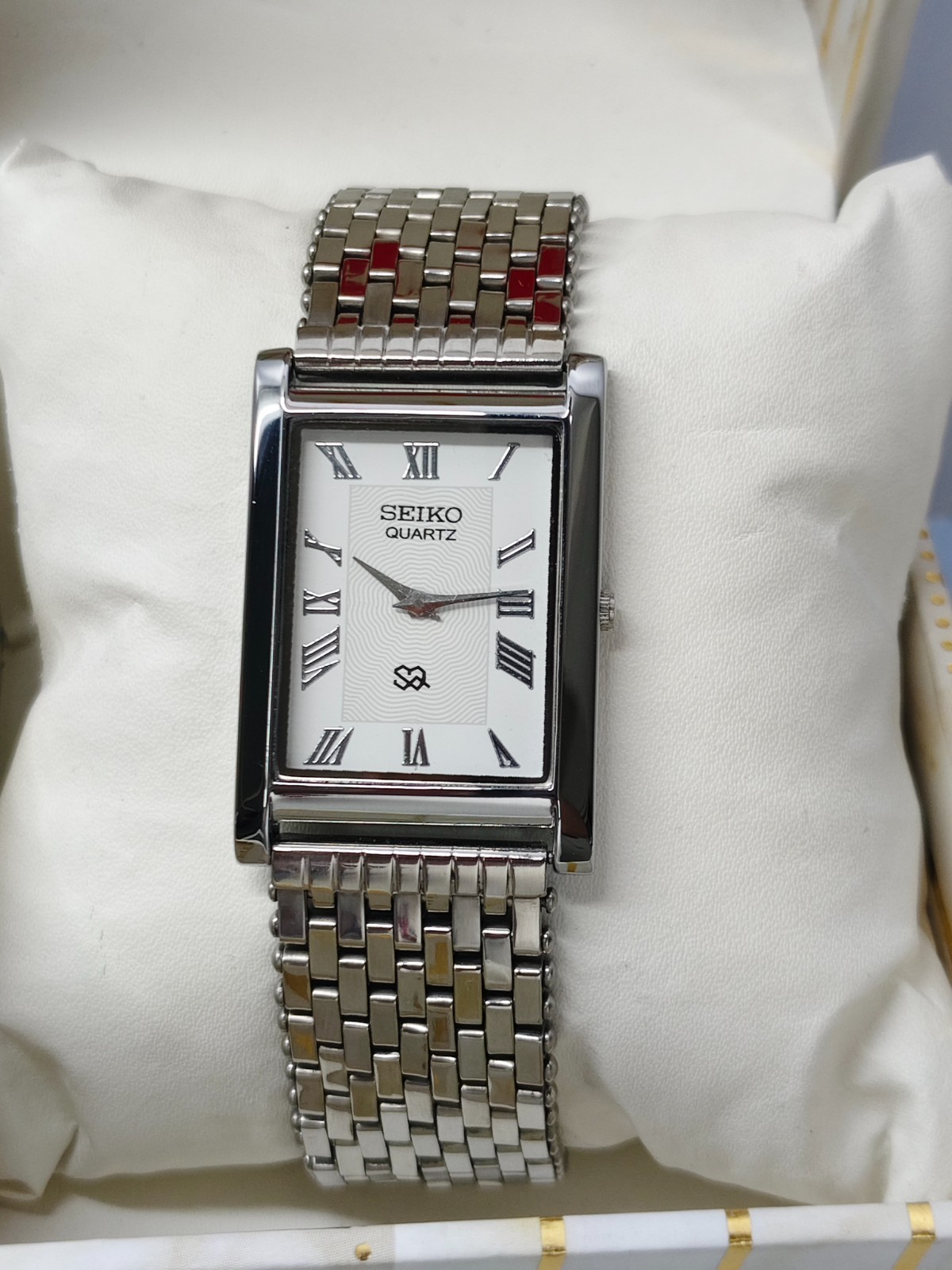 Vintage Refurbished Seiko Slim Tank White Quartz Japan Men s Wrist Watch