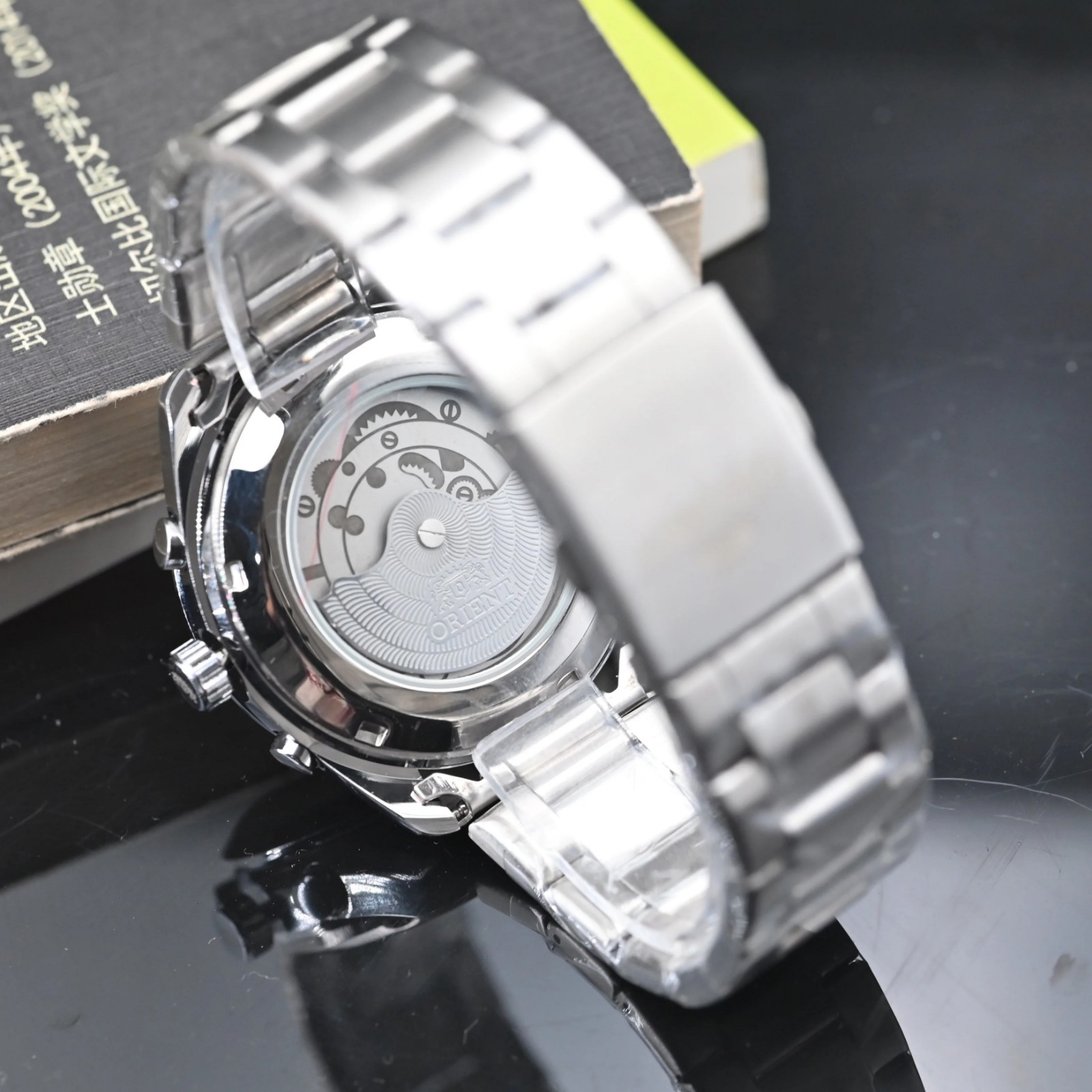 Orient Men’s Chronograph Wristwatch 100M Waterproof Red Dial Sport Watch Mens