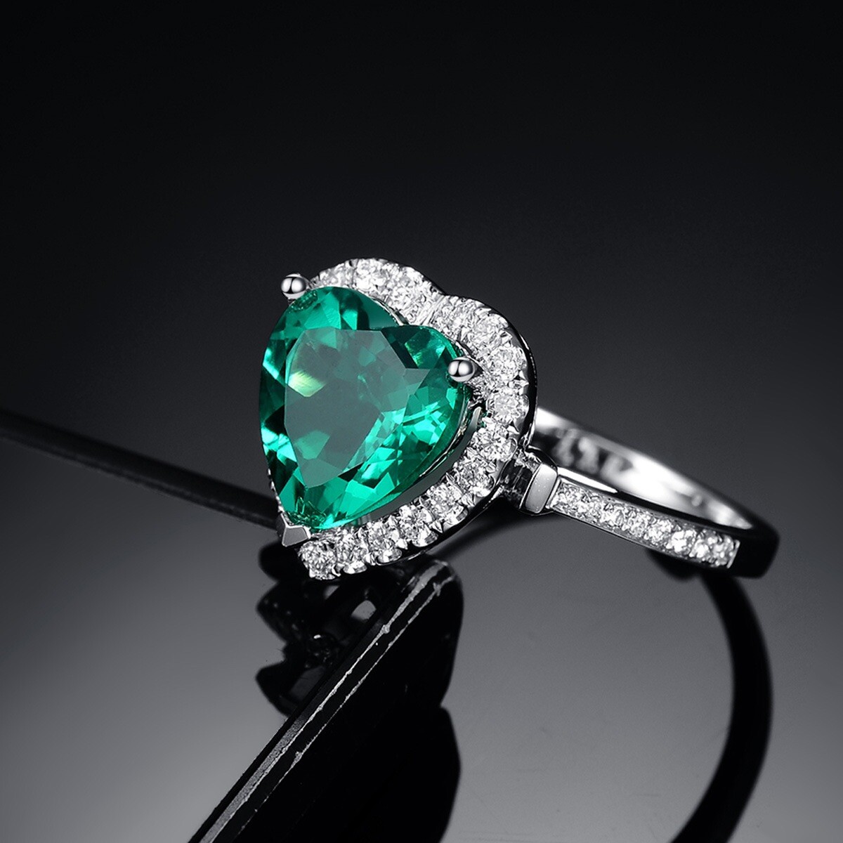 18K White Gold Plated Adjustable Birthstone Green Crystal Love Heart Ring,Gifts