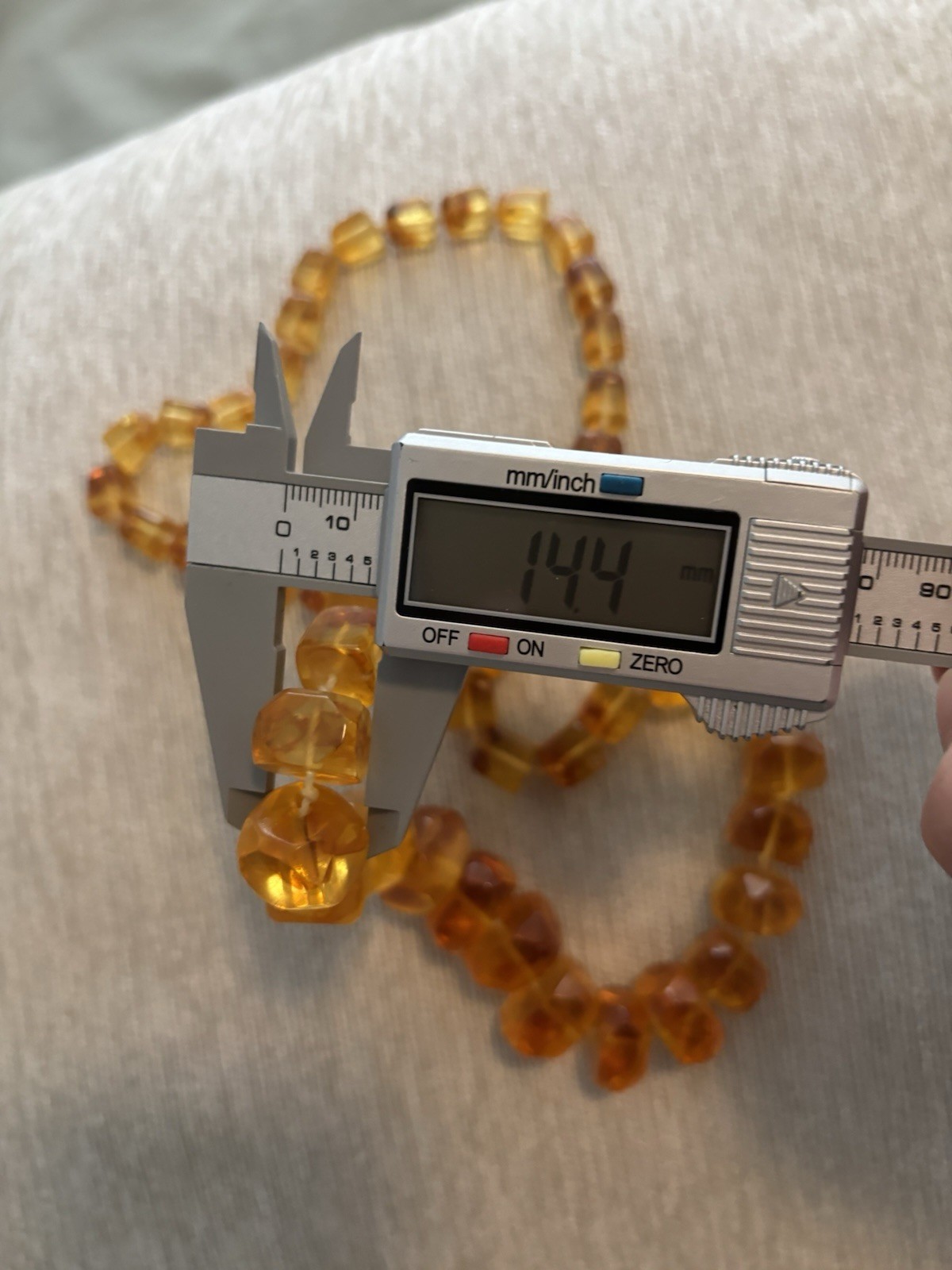 Vintage Large Genuine Baltic Honey Amber Necklace Heavy 104 grams !!!