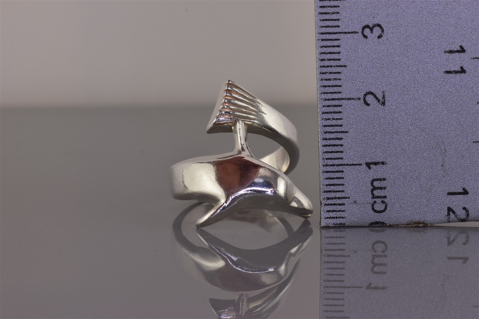 Taxco Sterling Silver Dimensional Dolphin Wrap Solid Band Ring 9g Mex 925 Sz: 6