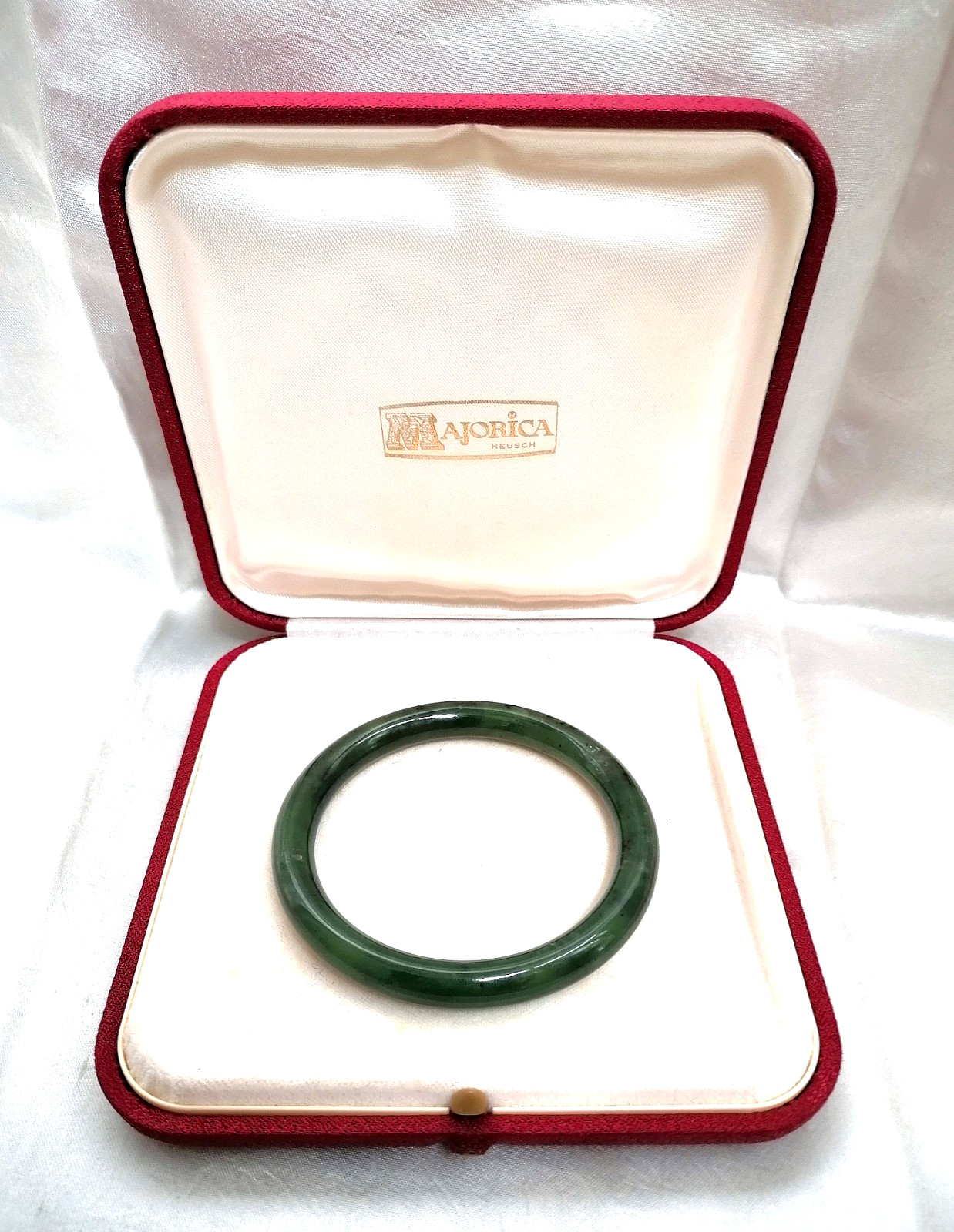 BEAUTIFUL ANTIQUE AUTHENTIC GREEN JADE RING BRACELET, CHINA, 1900.