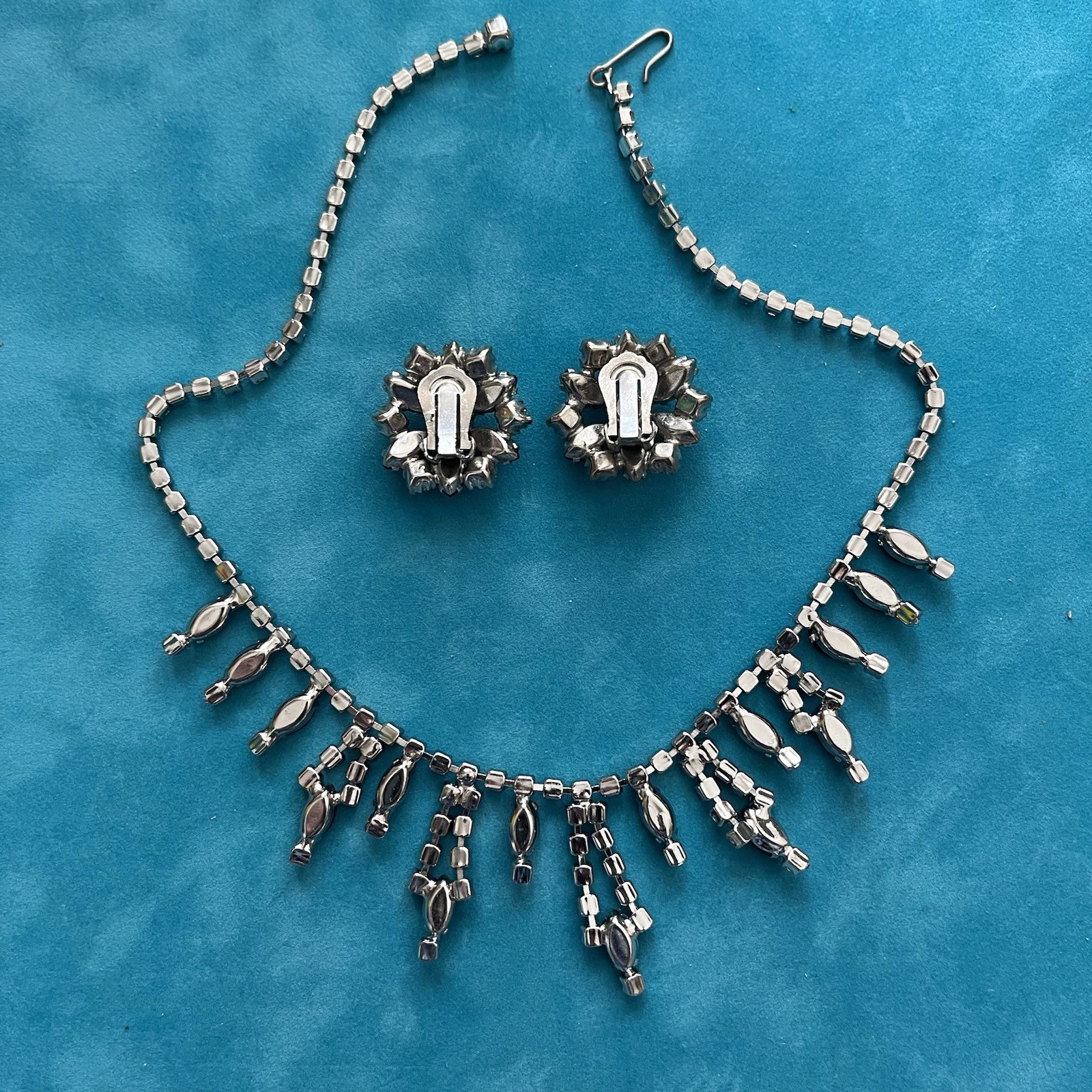 VTG Clear Colorless Black Rhinestones Necklace Clip-on Earrings Set Silver Tone