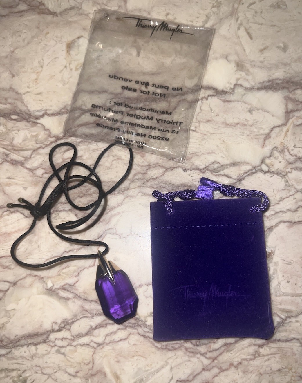 Rare Thierry Mugler Alien Perfume GWP Purple Talisman Pendant Necklace Crystal