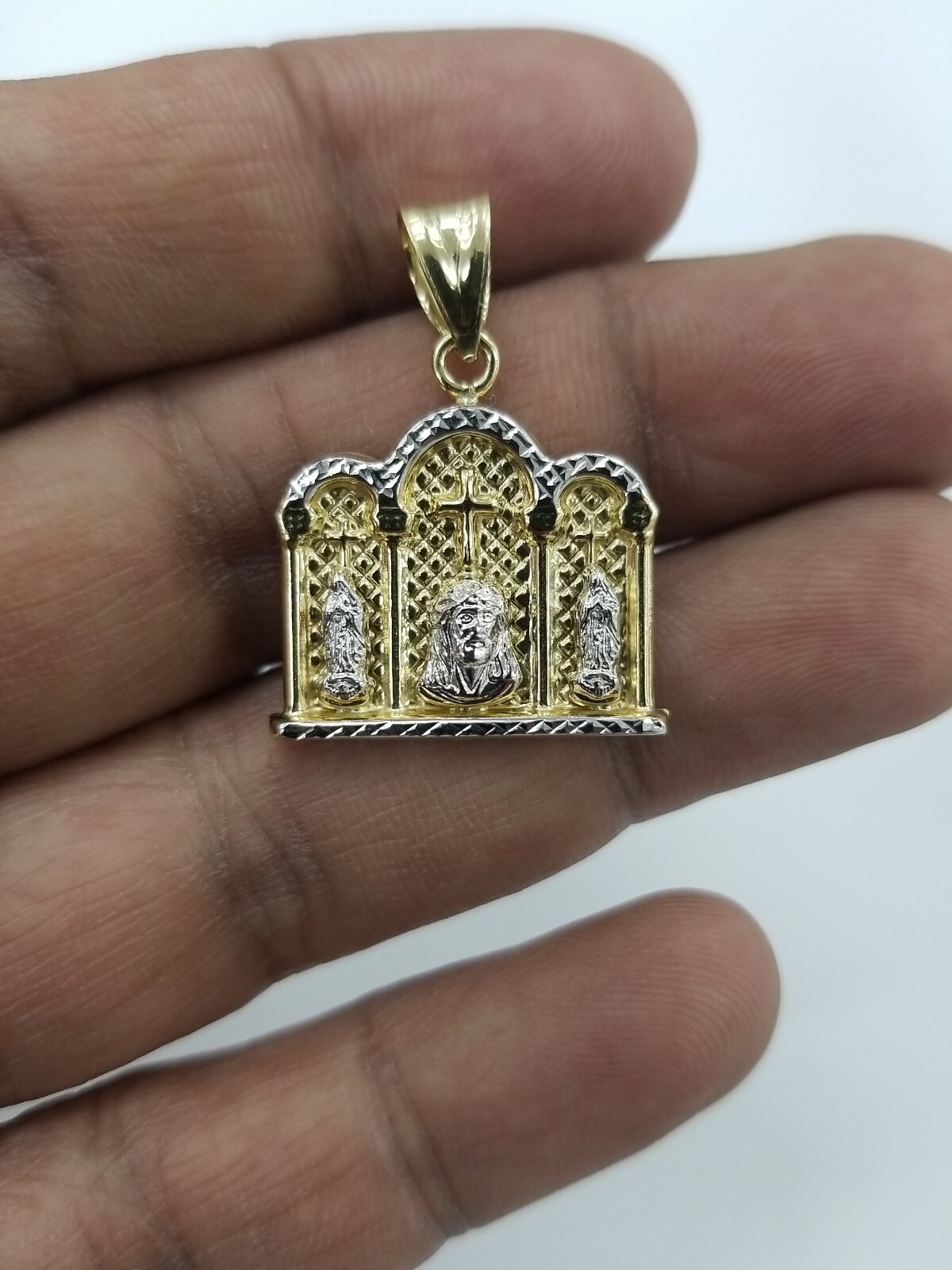 10KT Gold Last supper 2Tone pendant 4mm Bail 100% genuine Gold, New 2.6 grm