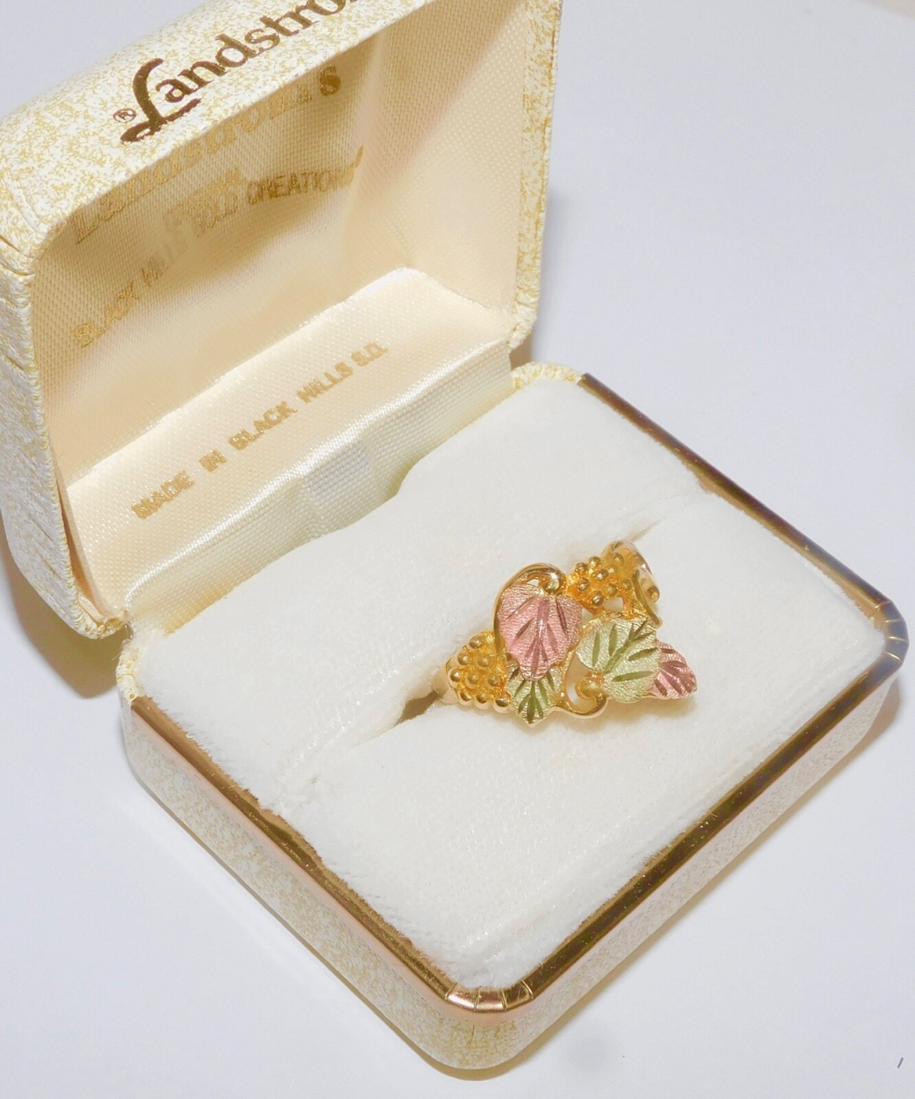 Black Hills Gold 10k Landstrom’s Multiple Leaf Ring Size 7 1/2
