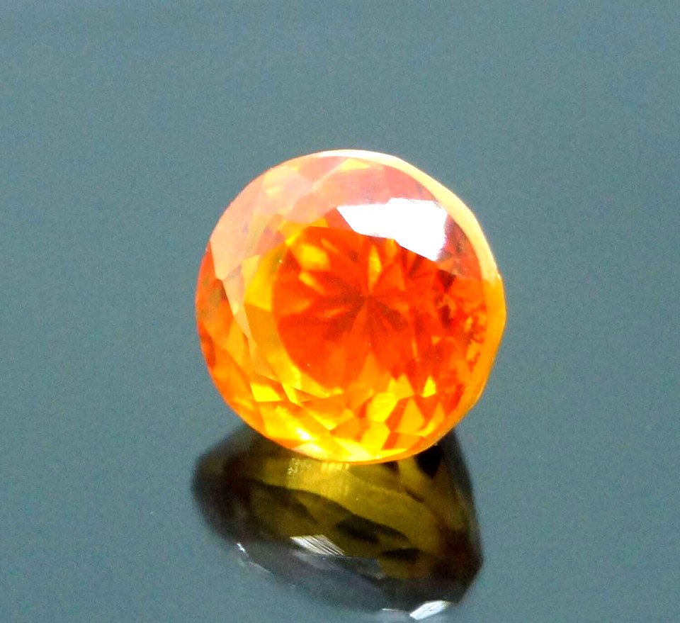 8.7 CT+ Natural Bi-Colour Pitambari Sapphire Round Cut Loose Certified Gemstone