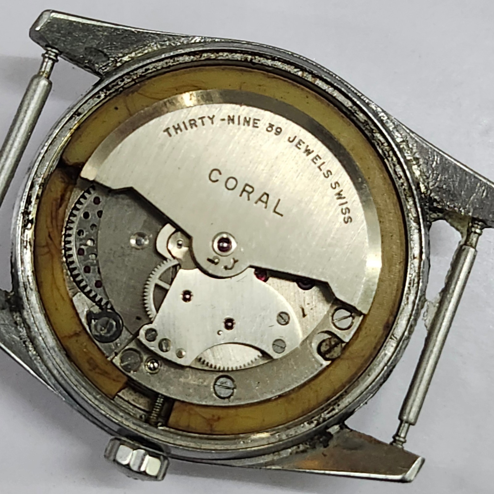 Vintage Coral Sea Bear Automatic 39 Jewels Swiss Watch Felsa 4000 Movement Runs