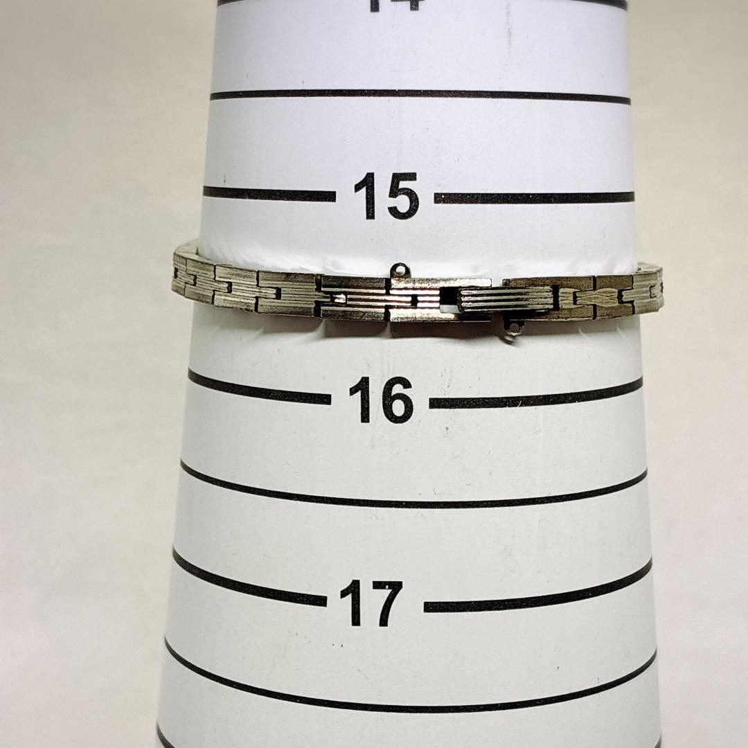 Working SEIKO 17 jewels, decorative lugs, manual winding, oval case, 21-7320
