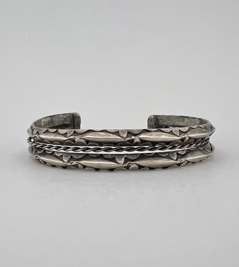 Vtg Fred Harvey Era Navajo Sterling Silver Stamped Carinated 2 Row Cuff Bracelet