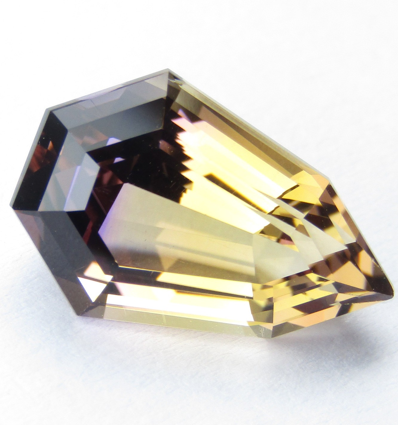7.36Cts Mesmerizing Natural Bolivian Bi-Color Ametrine Fancy Shape Gemstone