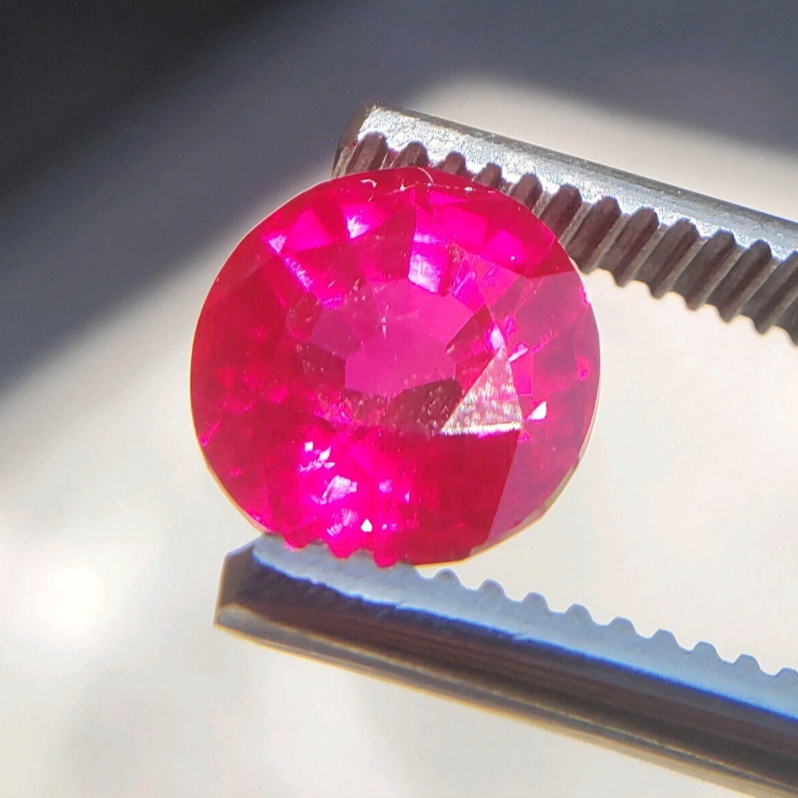 2.70 Ct VVS1 w GTL Certificate Natural Mozambique Red Ruby Round