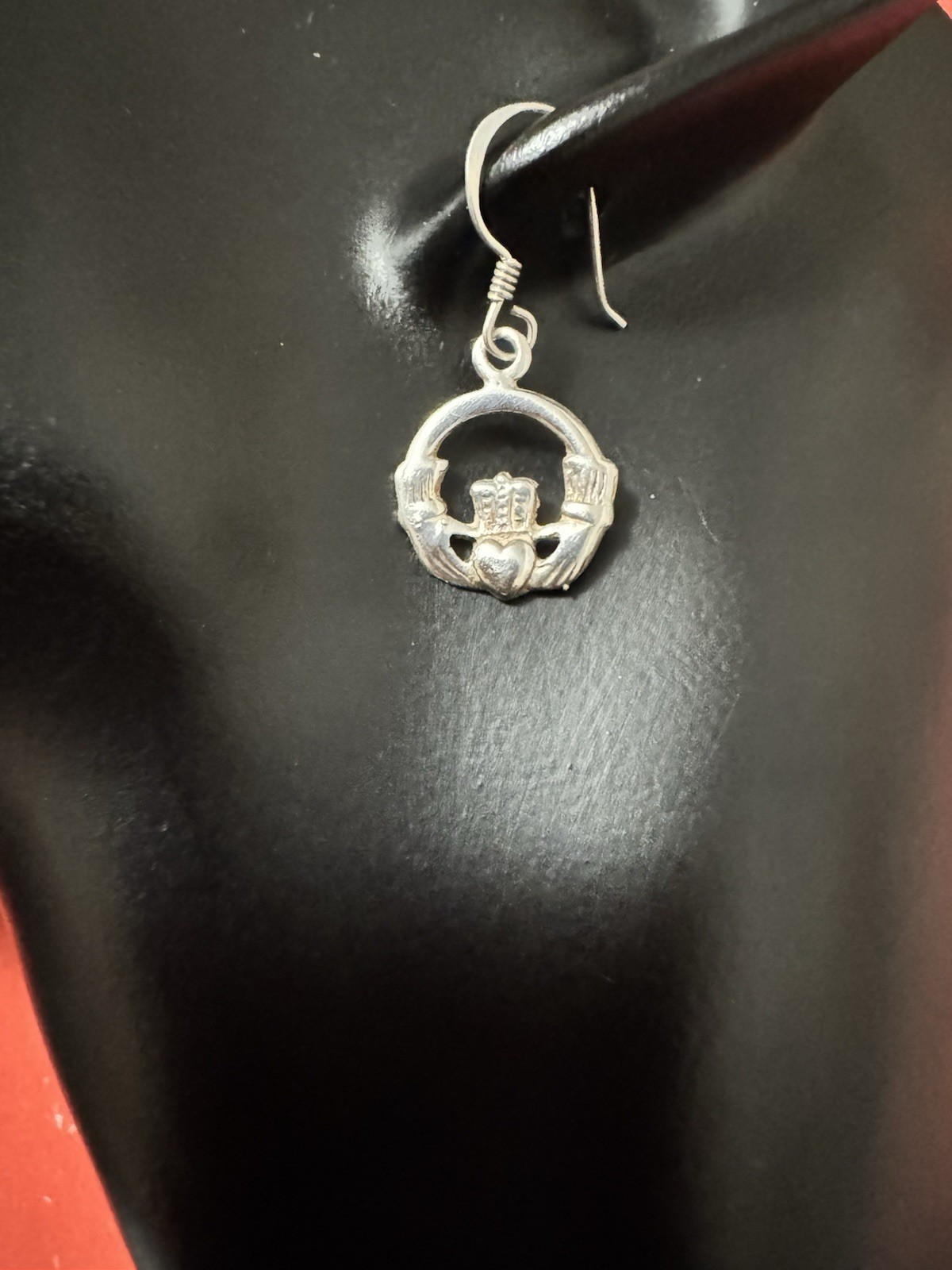 Claddagh Silver Tone Jewelry Set Necklace Earrings Ring Set Includes 3 Pieces