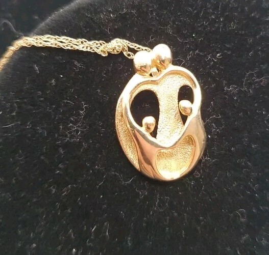 14k Yellow Gold Carolyn Pollack 22mm Family Of 4 Pendant w/18″ Chain 3.29g