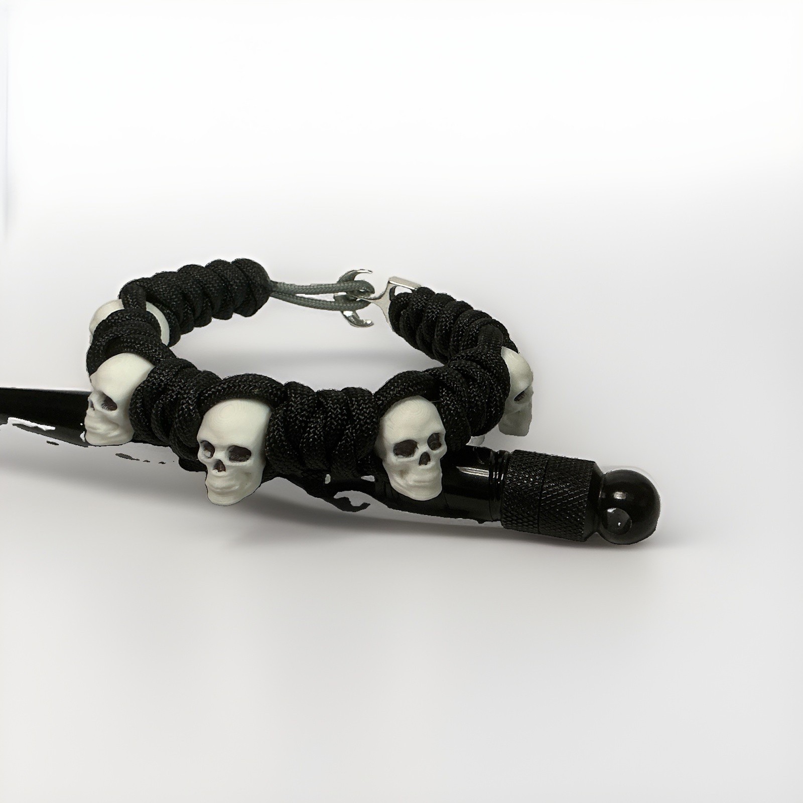 Skull Bracelet Paracord Goth Handmade 9 in. Black /white Skulls Anchor Clasp
