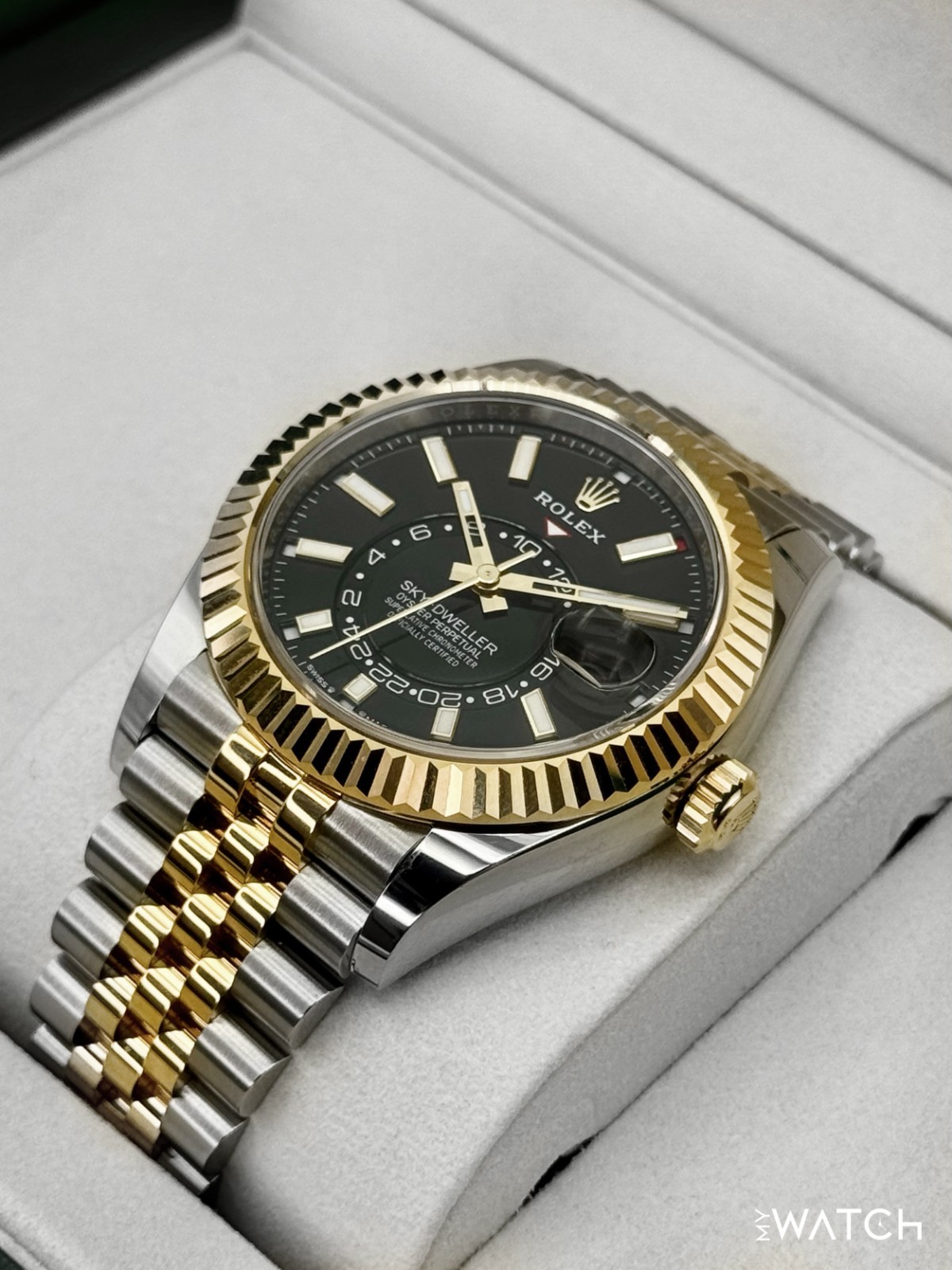 NEW 2025 Rolex Sky-Dweller 42mm 336933 Two-Tone Jubilee Black Dial
