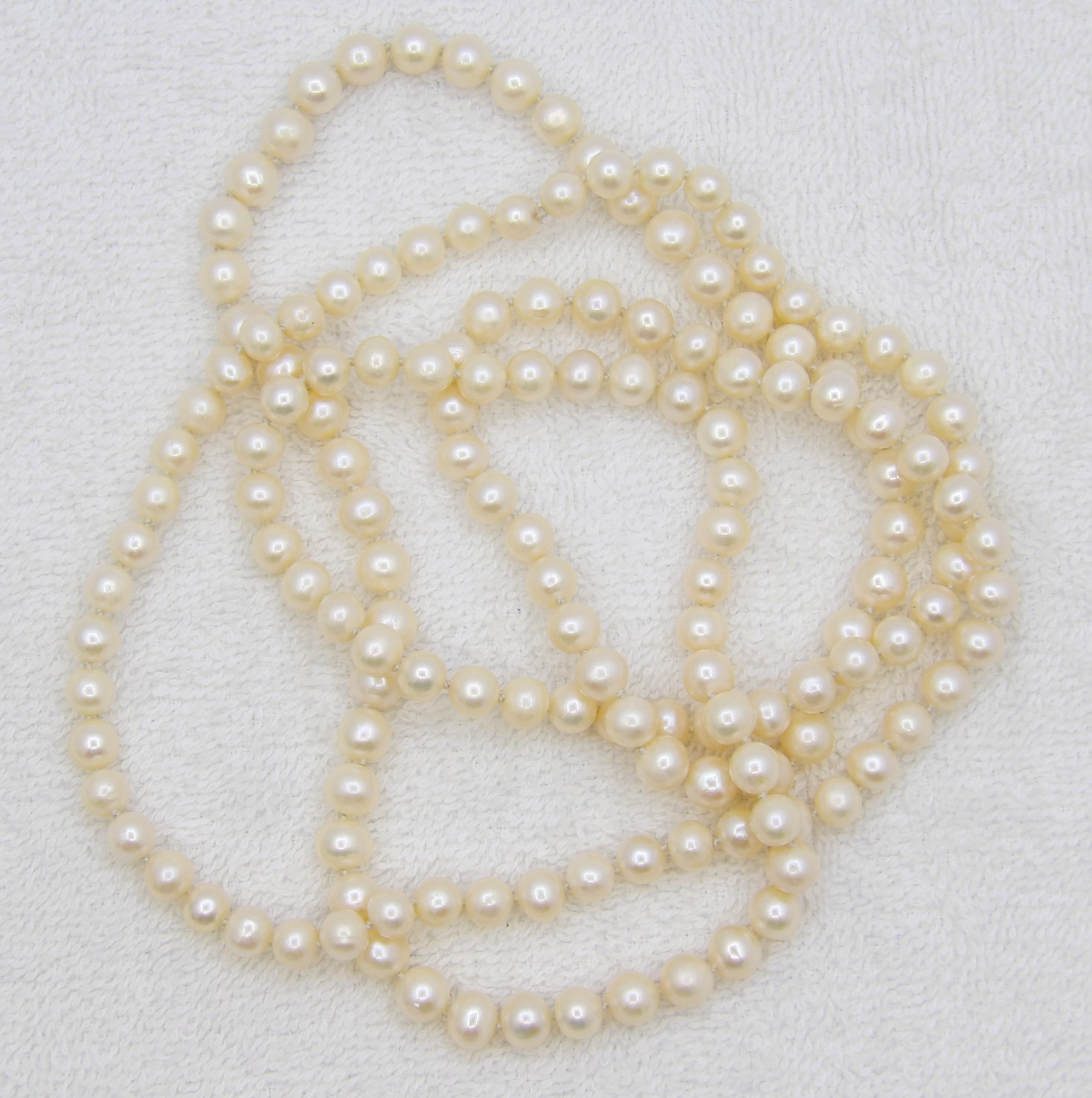 45 inches long white potato Cultured Freshwater Pearl Necklace Knotted NK802B