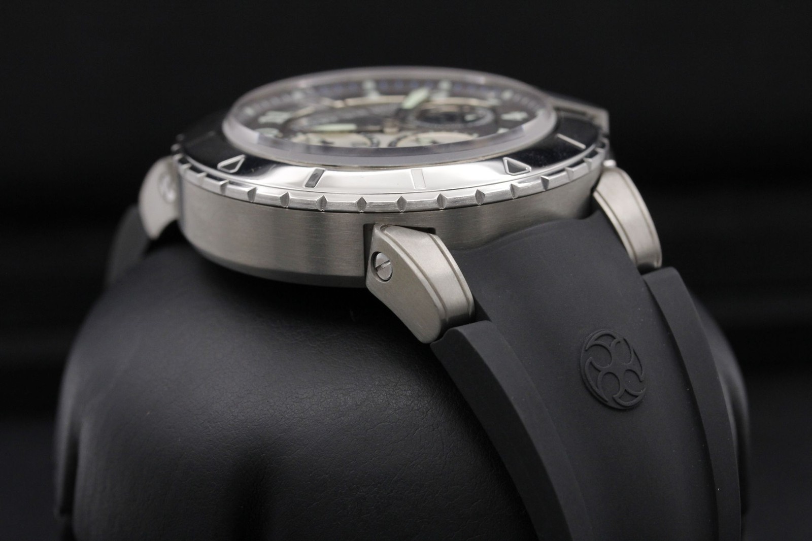 Harry Winston Project Z2 Diver “Limited Edition of 200” 410/MCA44ZC.A