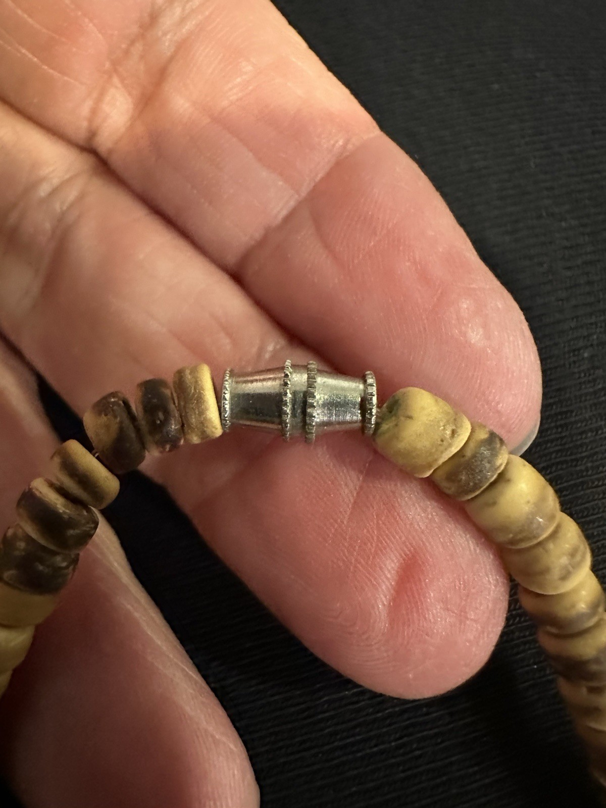 Vintage 2000 Authentic Hawaiian Coconut Shell Heishi Bead Necklace – 15″