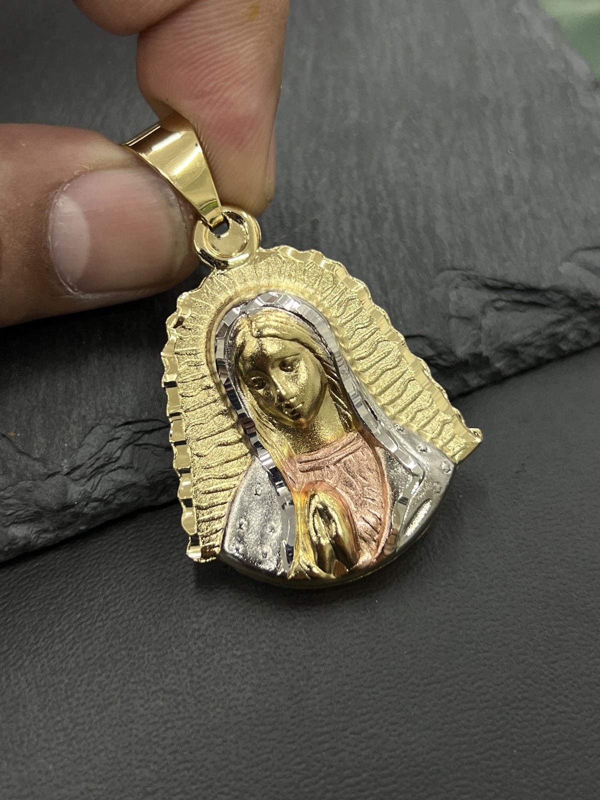 Womens Girls Virgin Mary Pendant Charm 14K Gold Filled 43x35mm Elegant Fashion