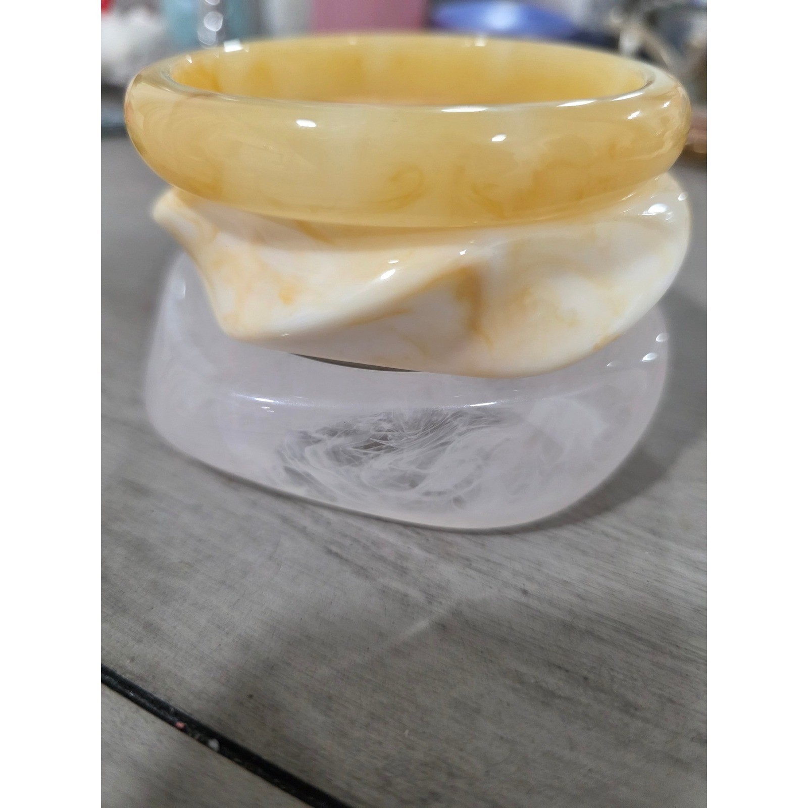 3 Chunky set Resin Bangle Bracelets Marbled Honey Cream White Stackable 2.8 in