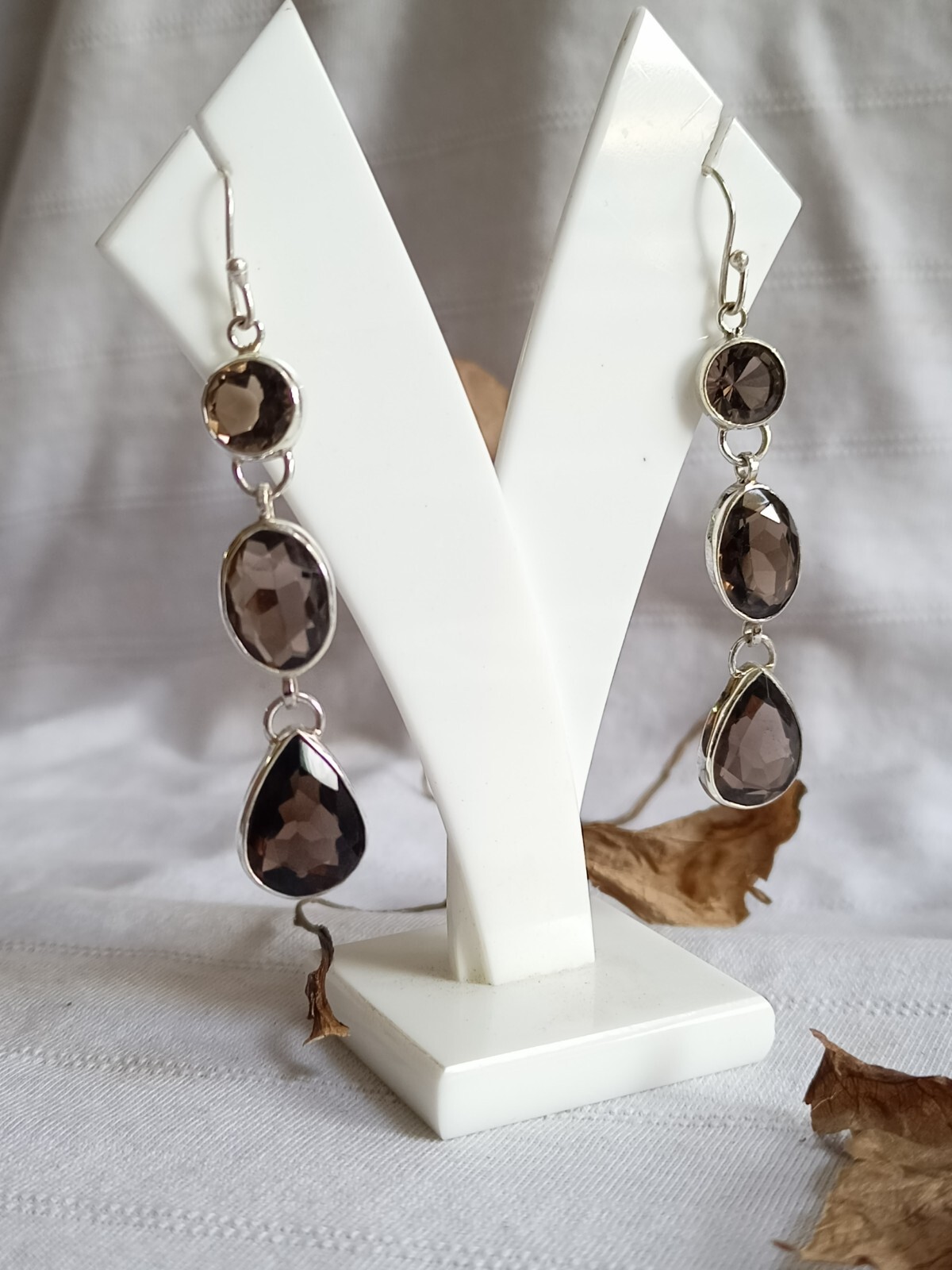 Smoky Quartz Stud Earrings: Classic Gemstone Beauty, Everyday Charm!”