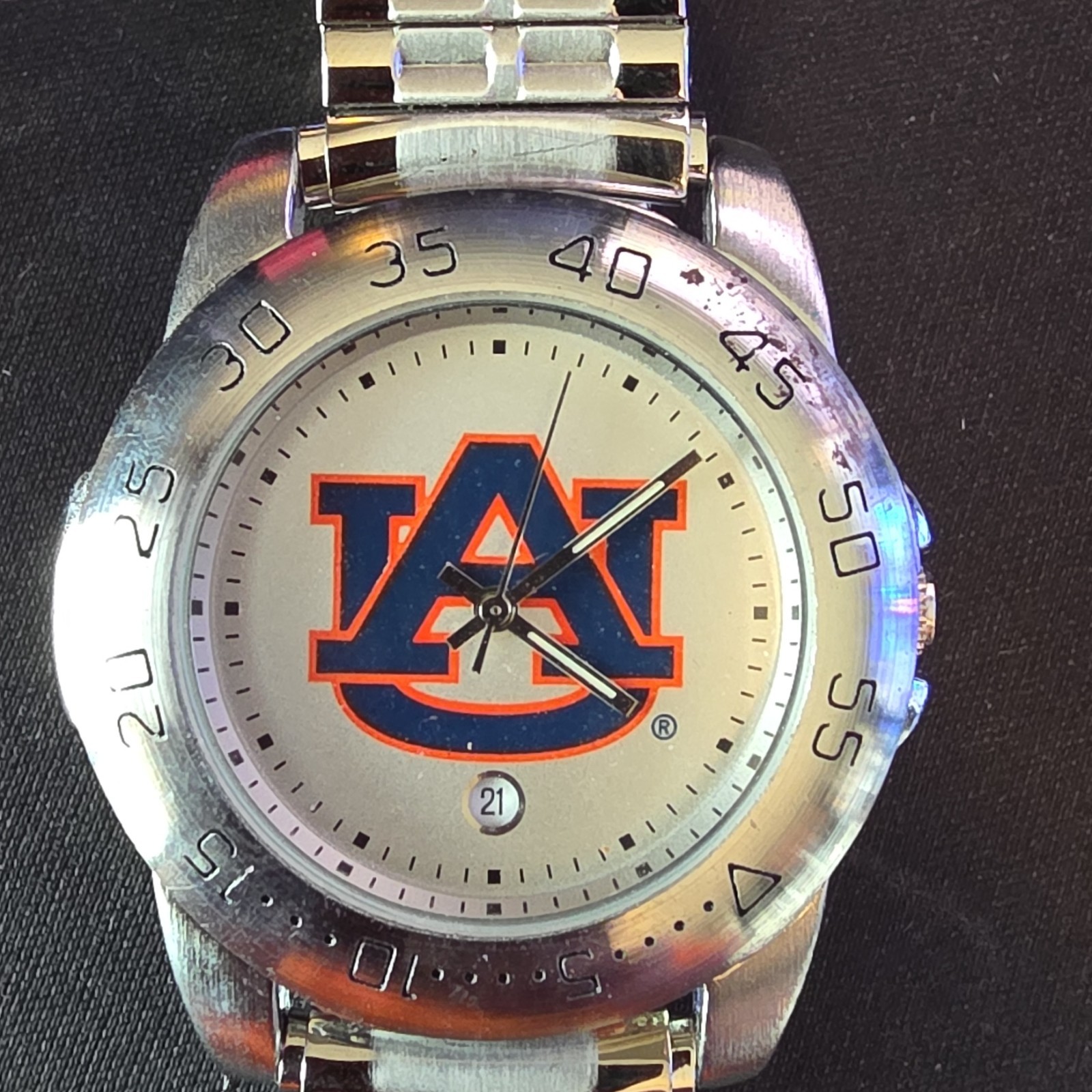 Auburn Tigers Quartz Analog Watch Silver Dial Date SS Bracelet 40-43.9mm