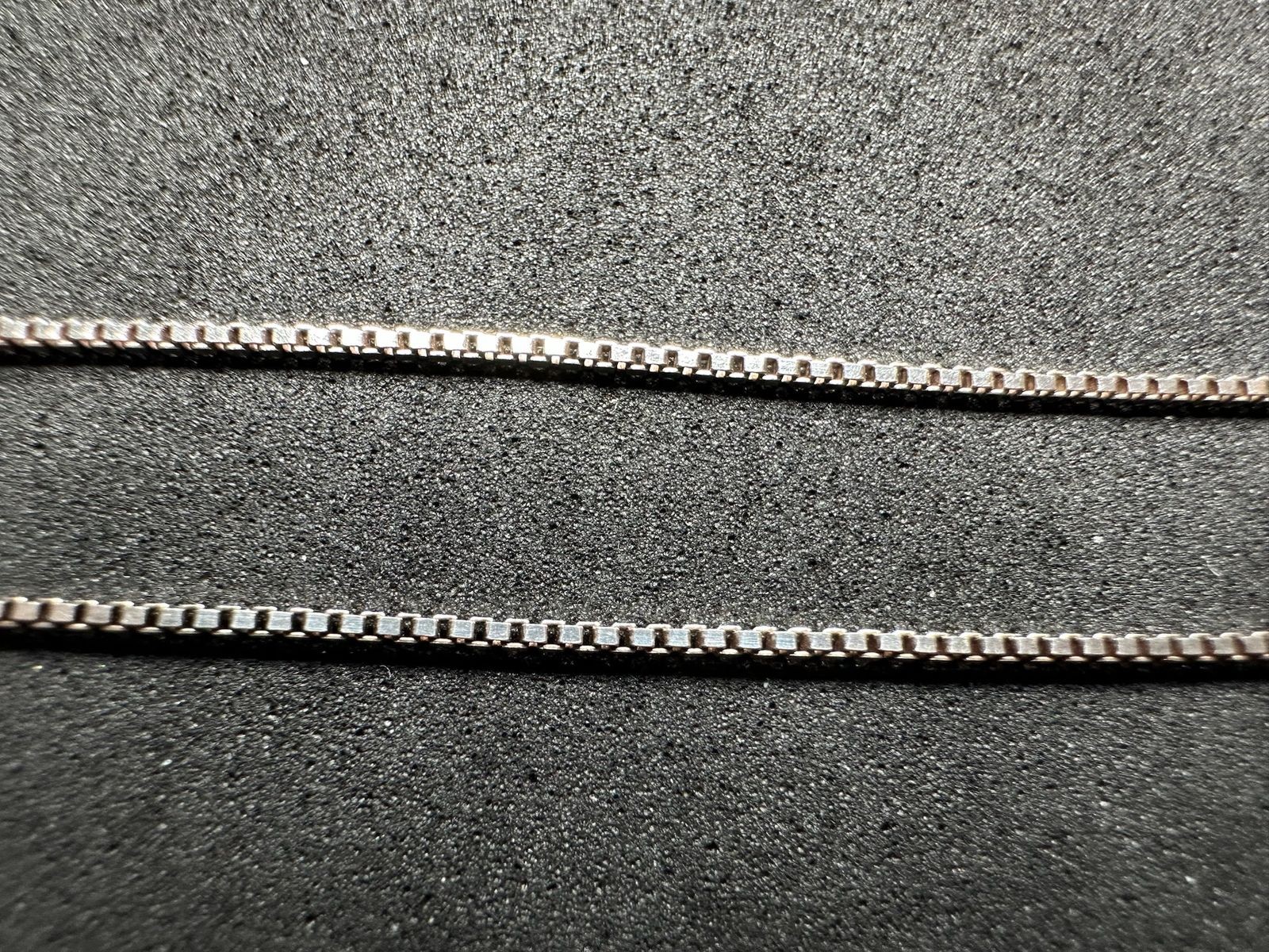 2.52g Vintage Sterling Silver 925 Box Chain Necklace 24 in M