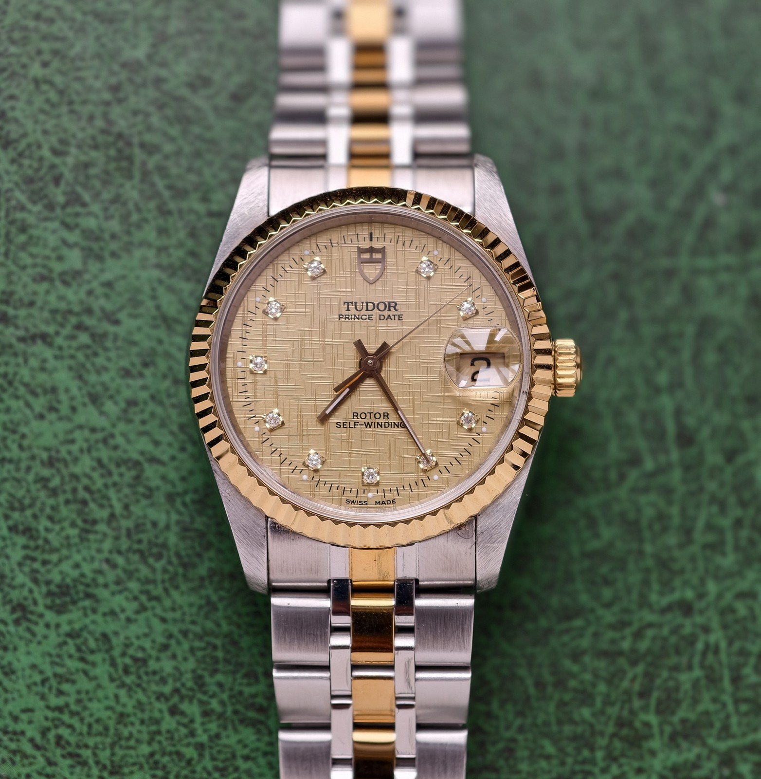 Tudor 10 Graph scale Champagne Dial Prince Date 74033 Men’s Watch Automatic 34mm