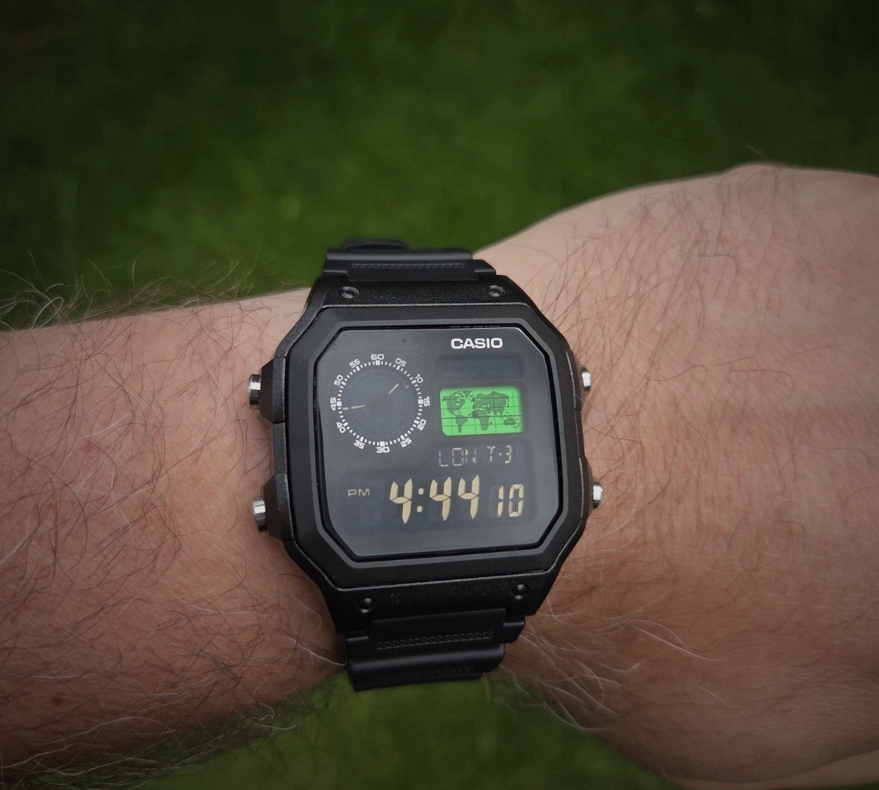 CASIO AE-1200WHD. Royale World Time Watch Mod. Green, Negative Display,