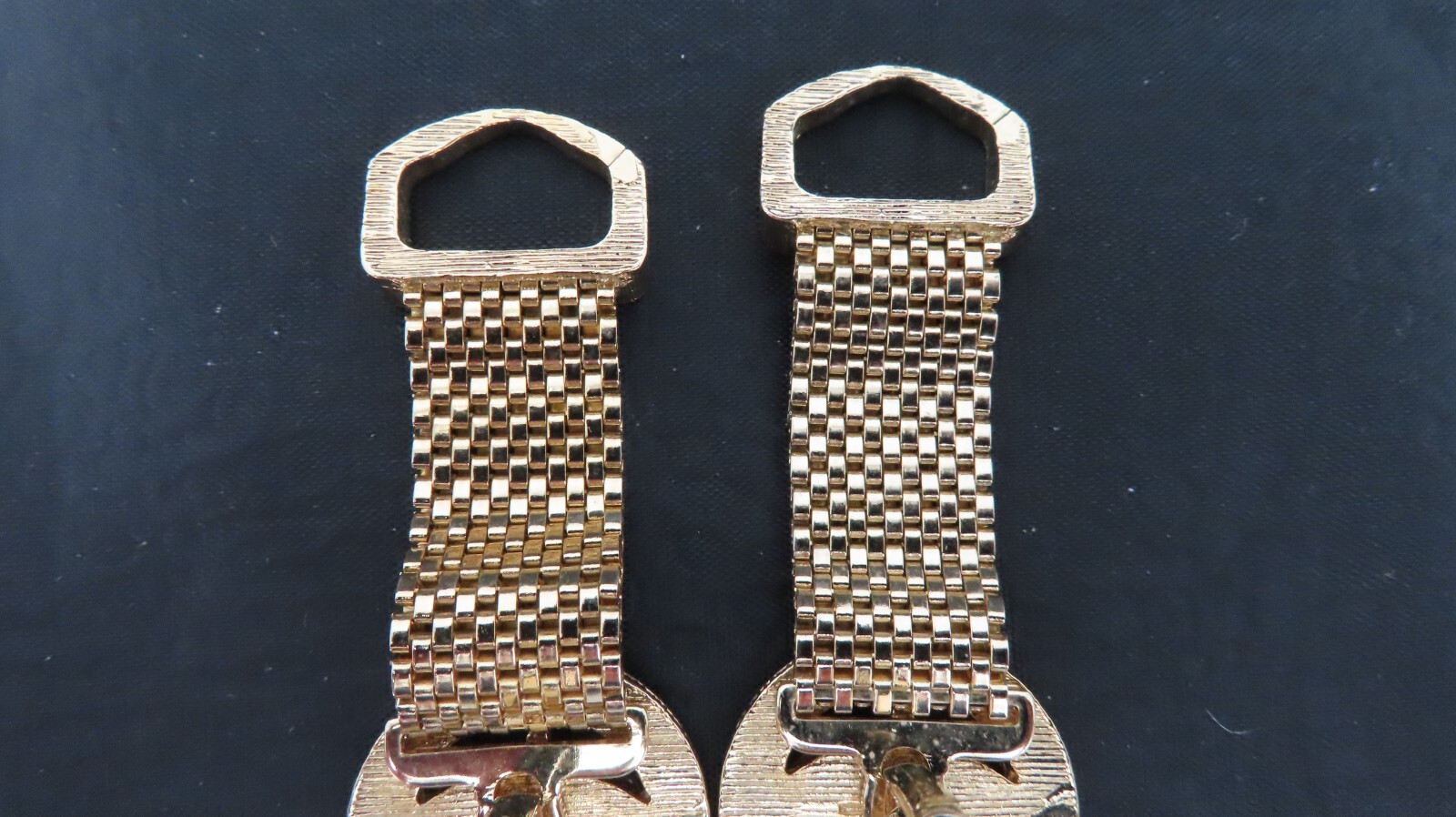 Vintage SWANK Cuff Links Genuine Tiger’s Eye Wraparound Mesh Chain Watchband