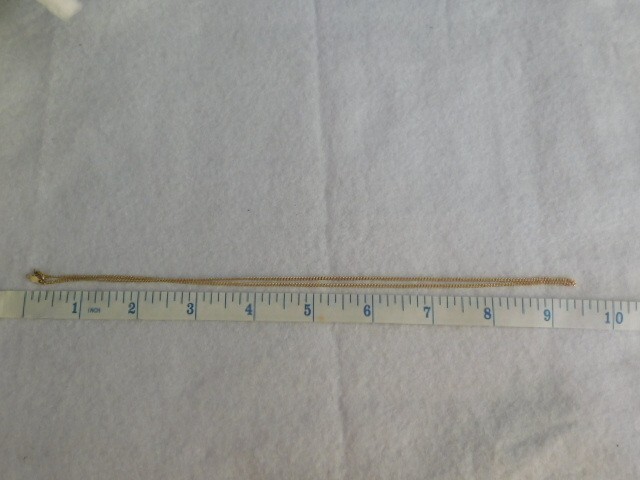VINTAGE 14K YELLOW GOLD CURB LINK NECKLACE, 19″ LONG, 1MM WIDE, 3.2 GRAMS TW