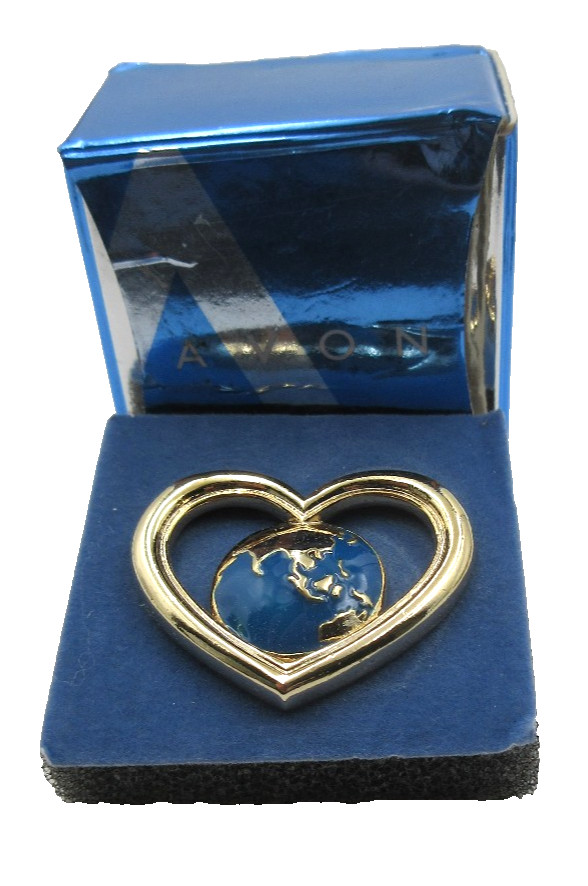 UNWORN VTG AVON HEART OF ASIA GLOBE open work EARTH DAY LAPEL PIN Blue gold tone