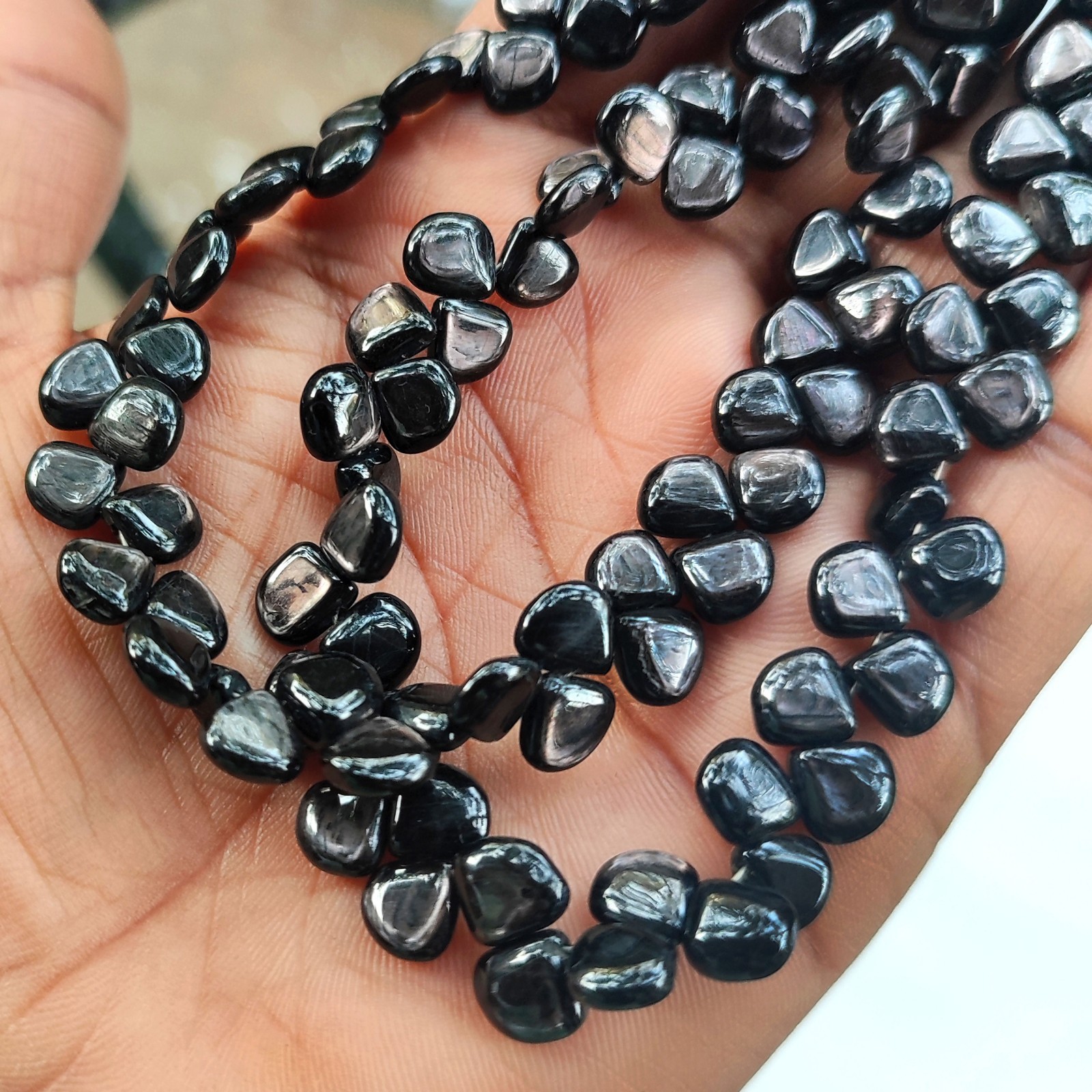 Natural Golden Shine Hypersthene 7mm Heart Beads 8.5″ Strand Smooth Canada Gems