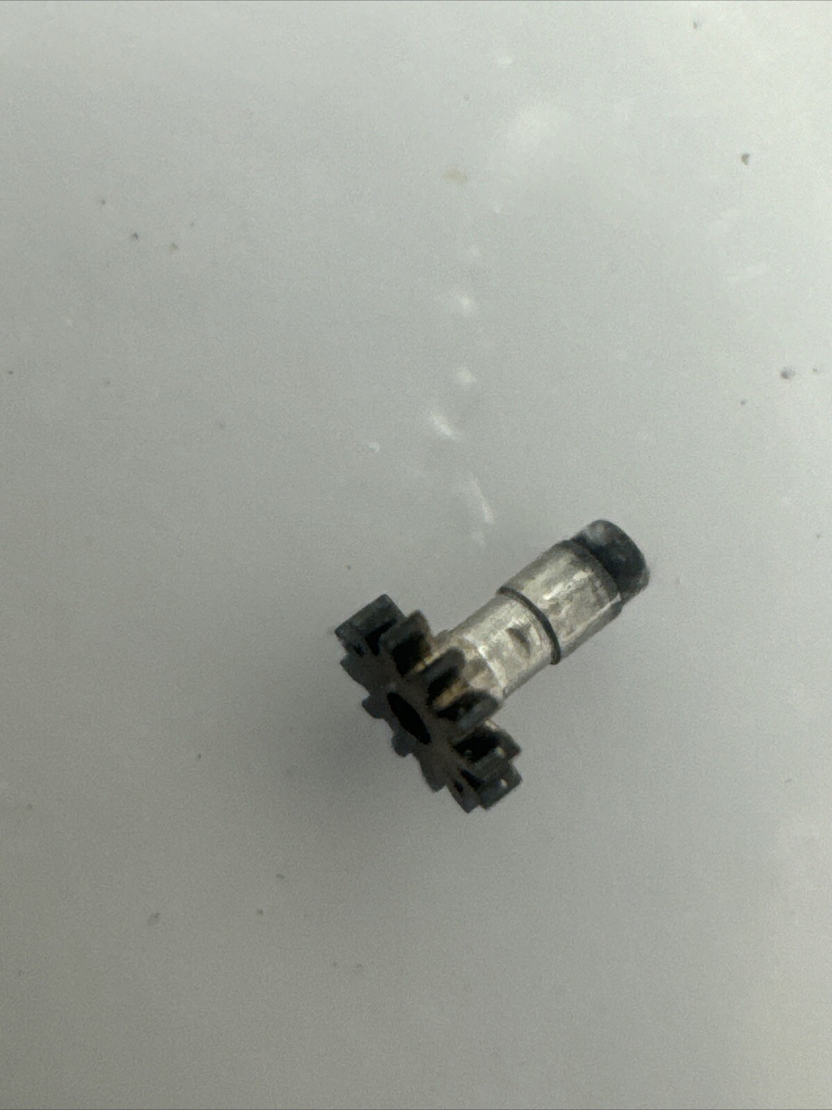 Genuine Rolex 1570-7951Cannon Pinion 2.75mm