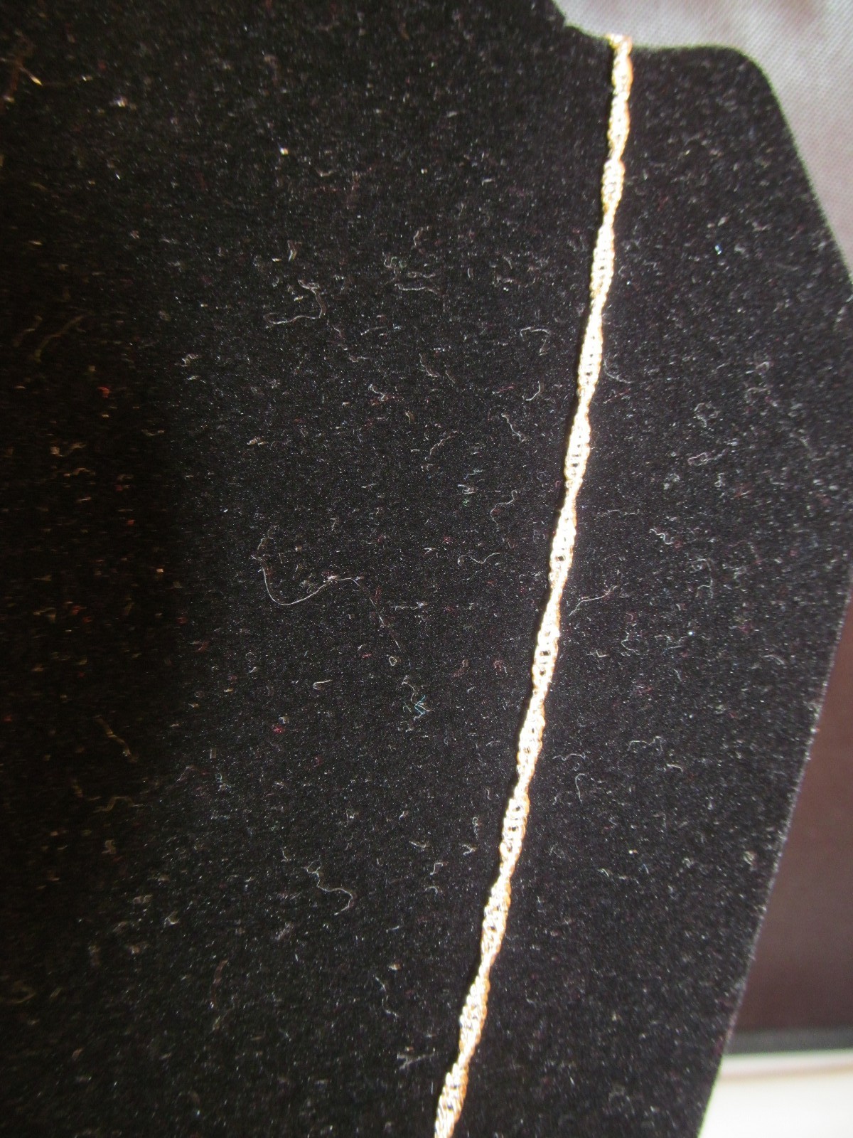 STERLING SILVER WAVY CHAIN NECKLACE 28″, Very shiny, 2.4 grams,Beautiful