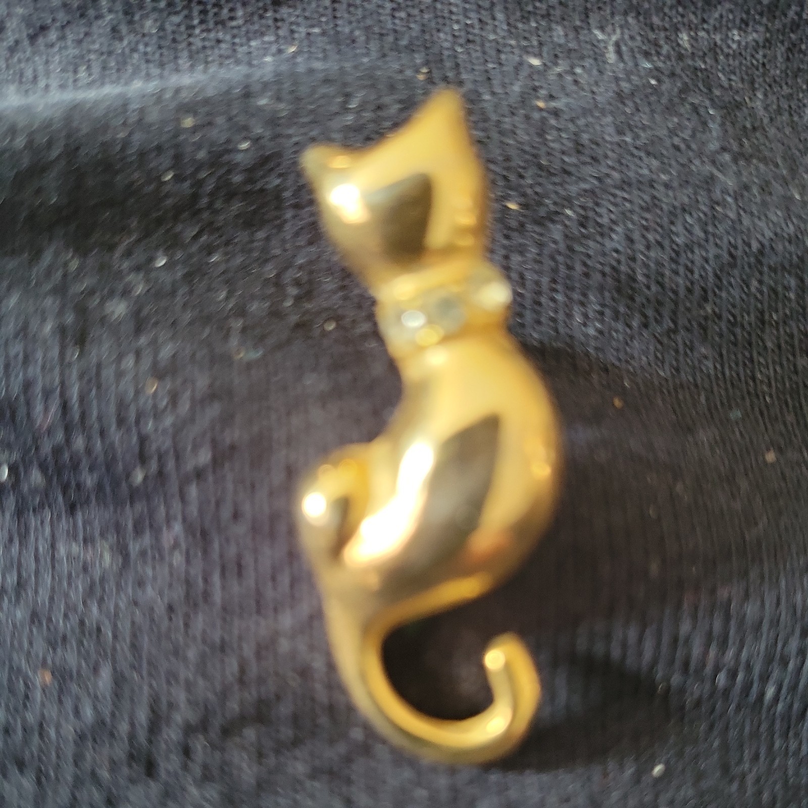 VTG MCM Cat Pin Crystal Collar 1.3” L Bright Gold Plated Clear Stones Lapel Tac