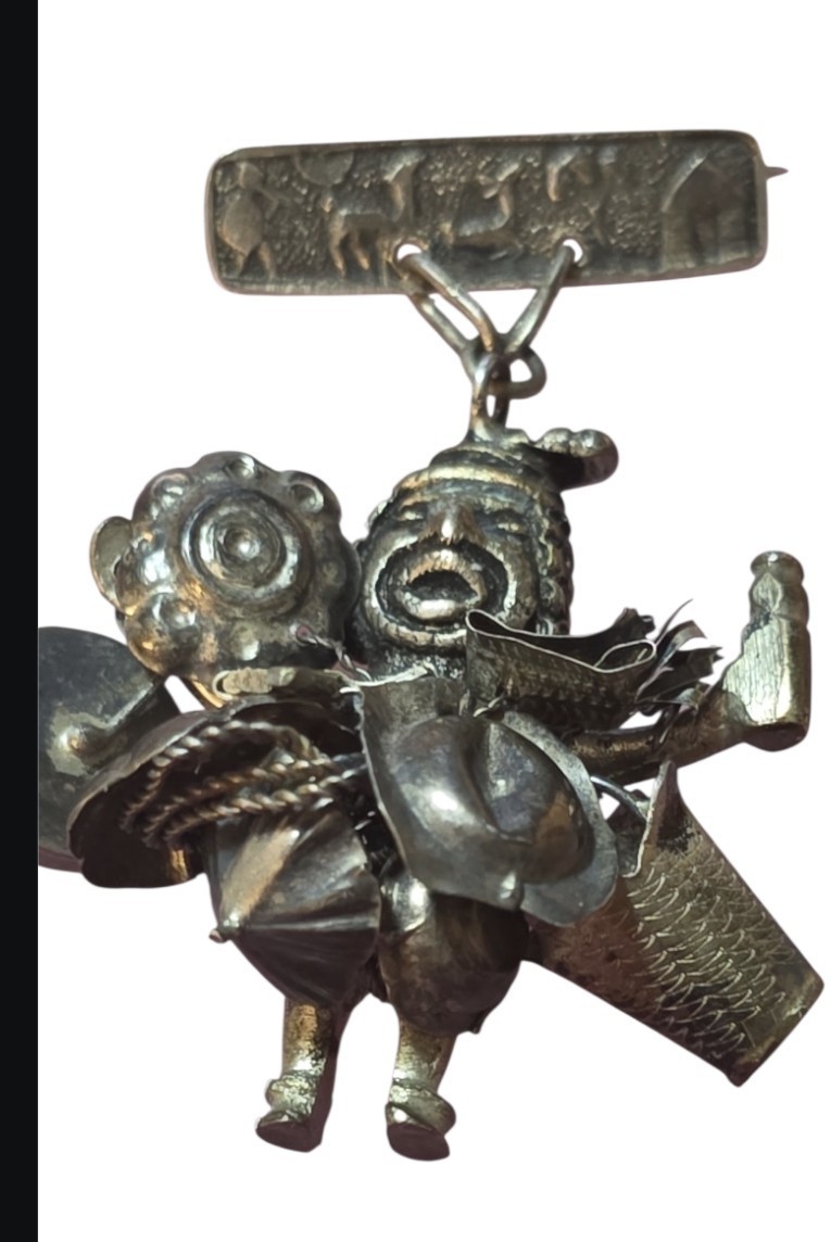 Peruvian Man Sells His Wares Charms .925 Guaranteed To Be Sterling Brooch/Pin