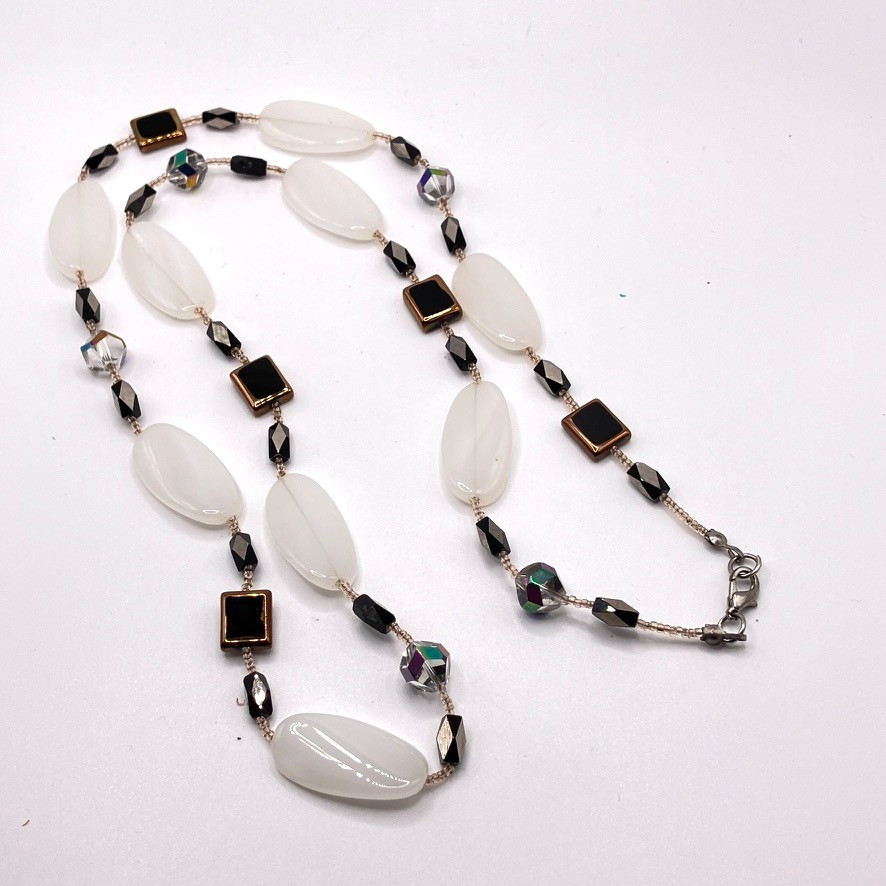 Vintage glass bead necklace Aurora Borealis stones black faceted beads 82cm