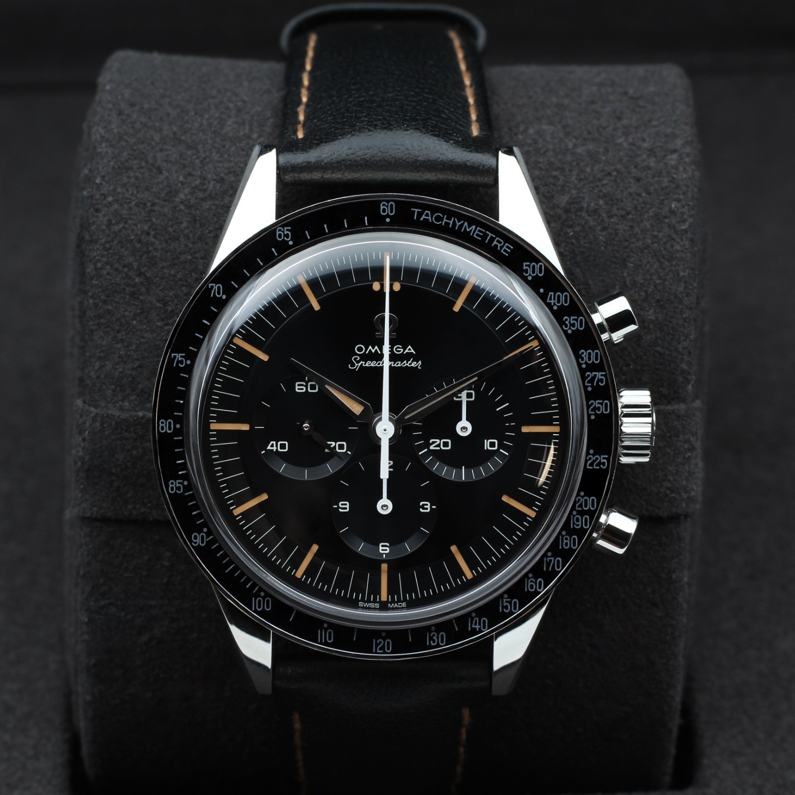 2025 Omega Speedmaster First Omega in Space FOIS 310.32.40.50.06.001 🌙