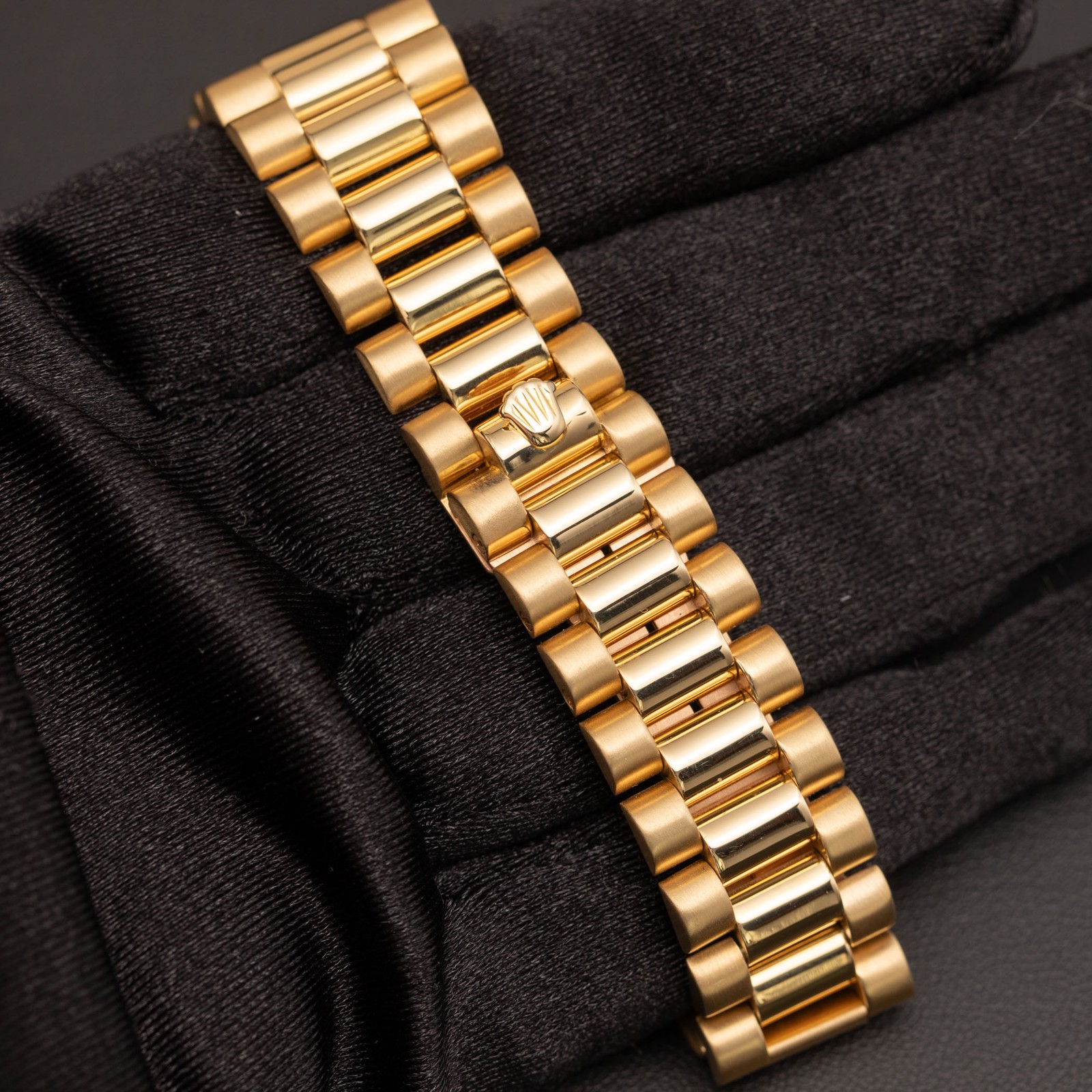 Presidential Rolex Day-Date 18038 Watch 36mm Champagne Dial 18K Yellow Gold