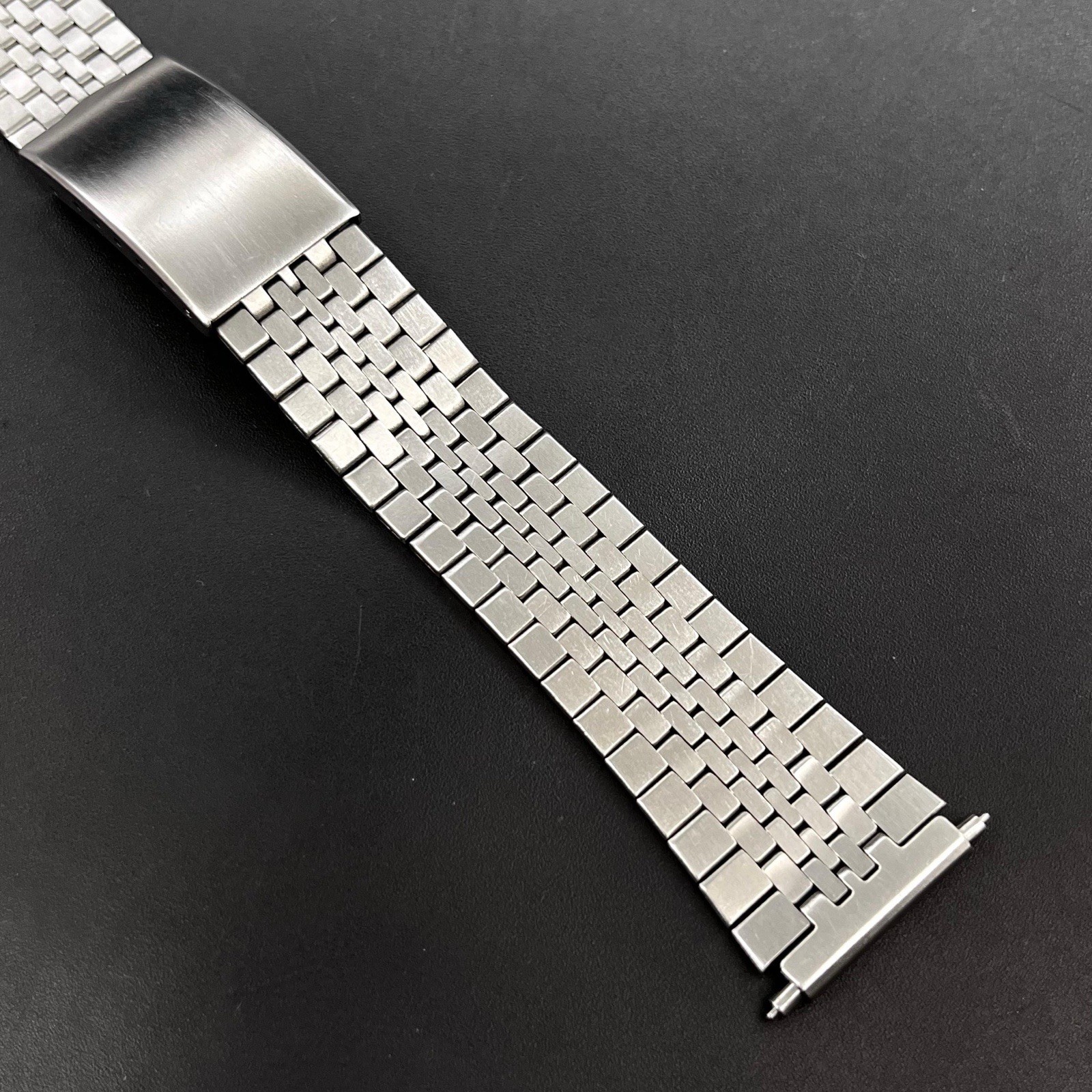 Vintage Maruman 18 to 19 MM Classic St, Steel Japan Men’s Watch Bracelet BS15C