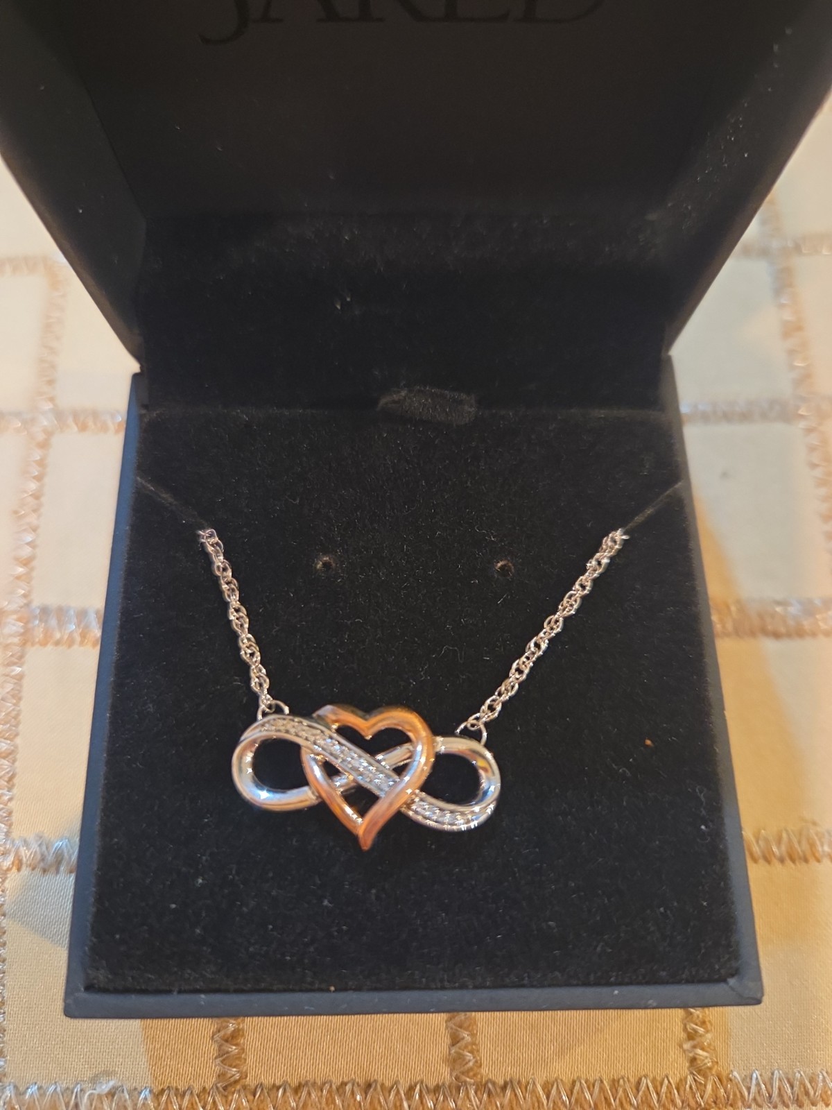 Jared Diamond Infinity Heart Necklace 1/20 CT TW 10K Rose Gold 18”