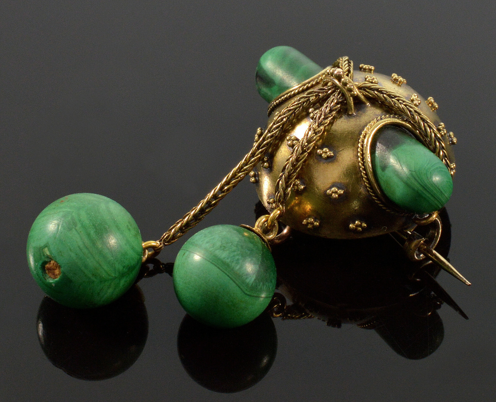 ANTIQUE VICTORIAN ETRUSCAN REVIVAL 15K GOLD MALACHITE BROOCH PIN C.1880