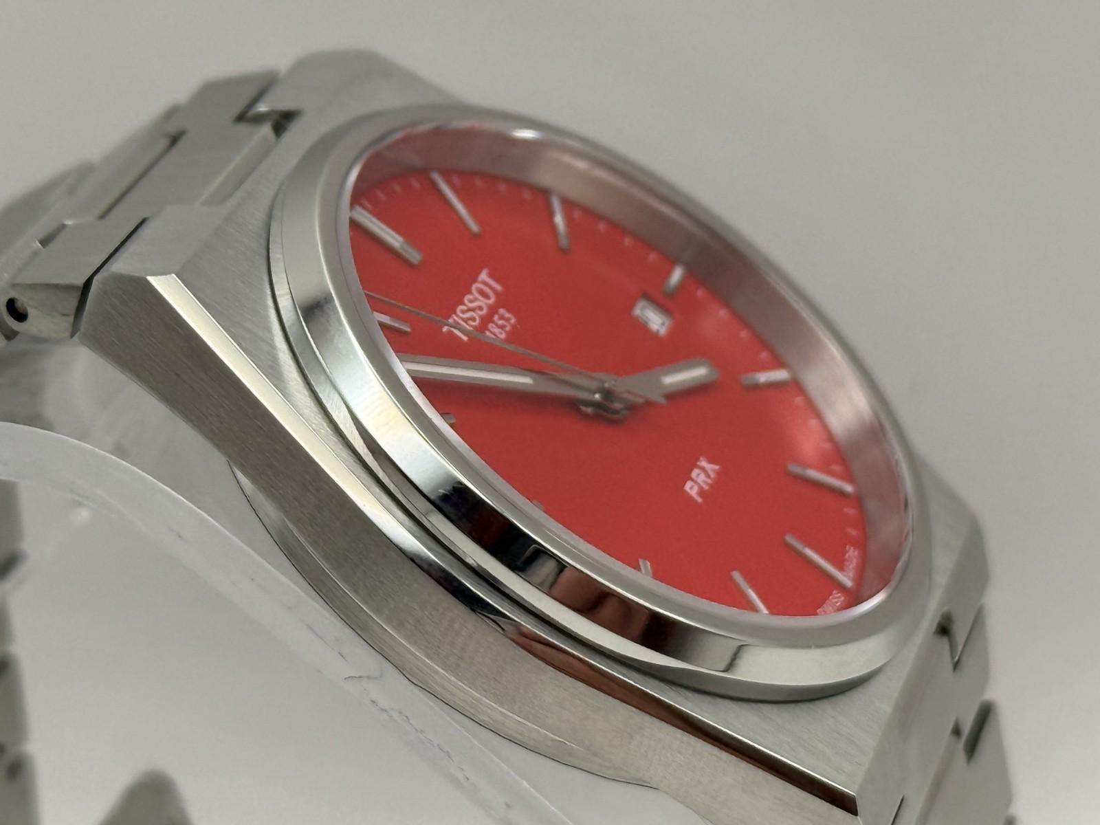 Tissot PRX 40mm Red Dial Stainless steel Adults Watch T137.410.11.421.00