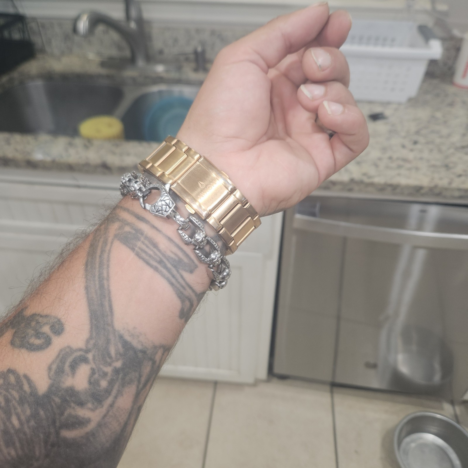 Nixon The Cannon 40mm Rose Gold Bramd New Battery All Links